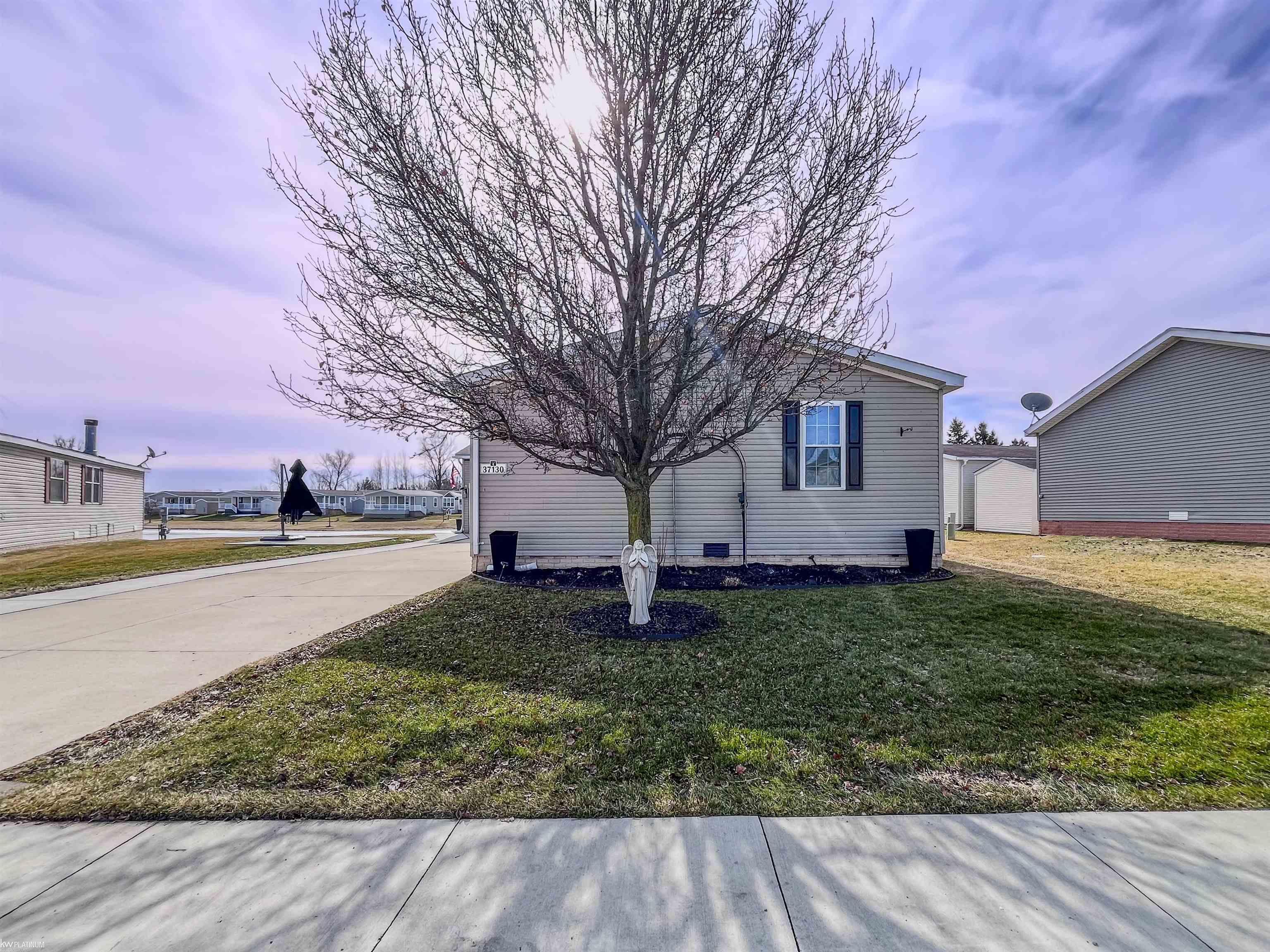 37130 Stone Way, Lenox, MI, 48048