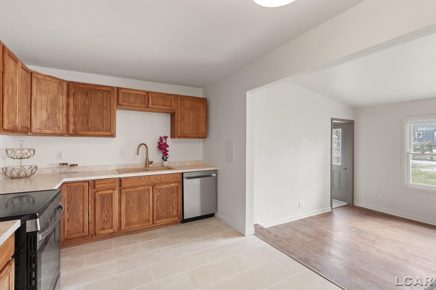 2171 Harold Street, Adrian, MI, 49221