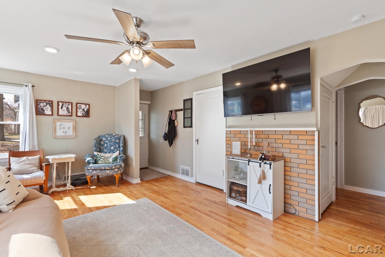 218 Greenly Street, Adrian, MI, 49221