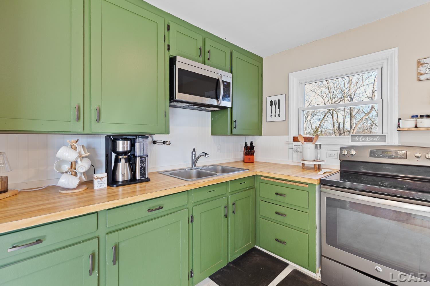 218 Greenly Street, Adrian, MI, 49221