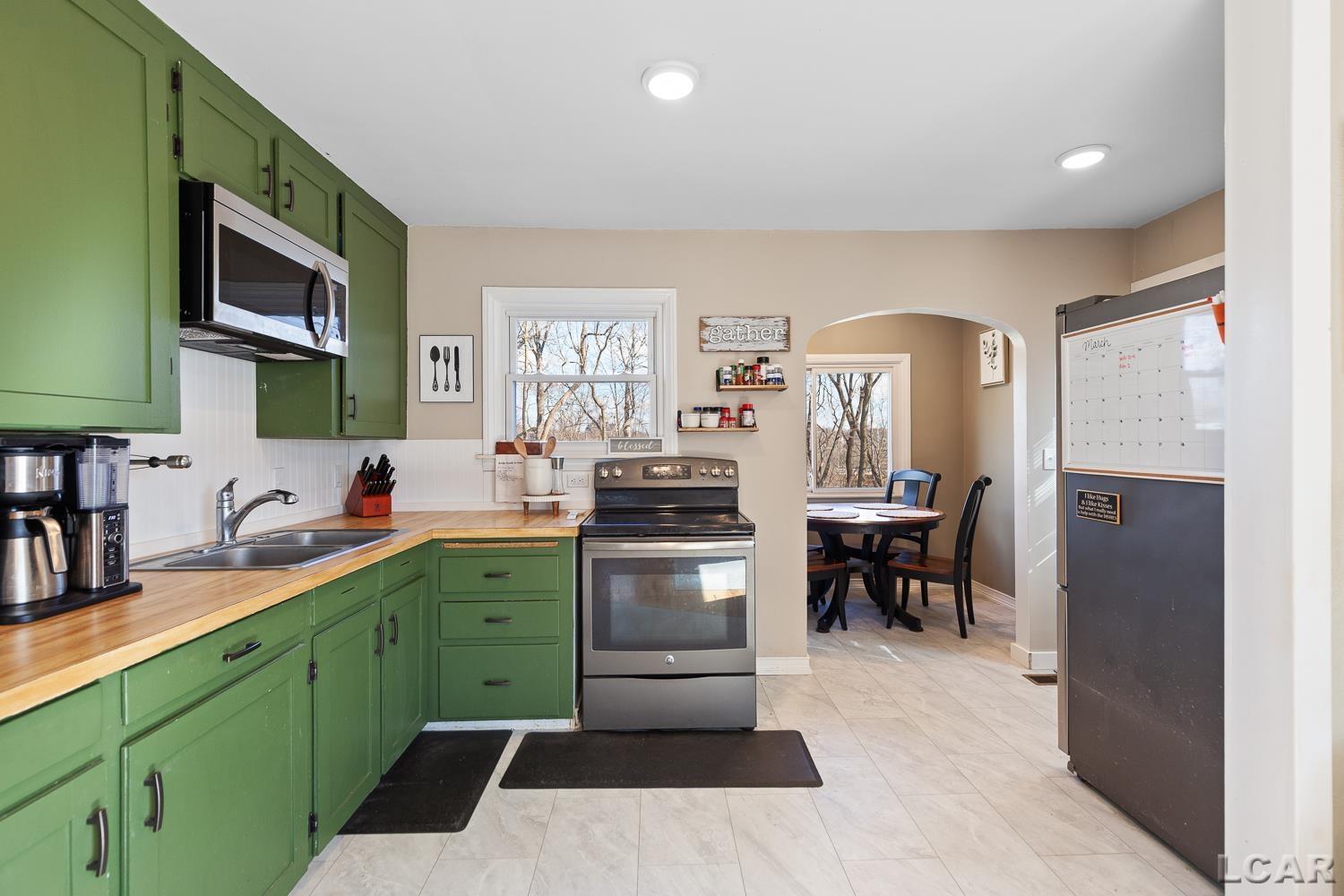 218 Greenly Street, Adrian, MI, 49221