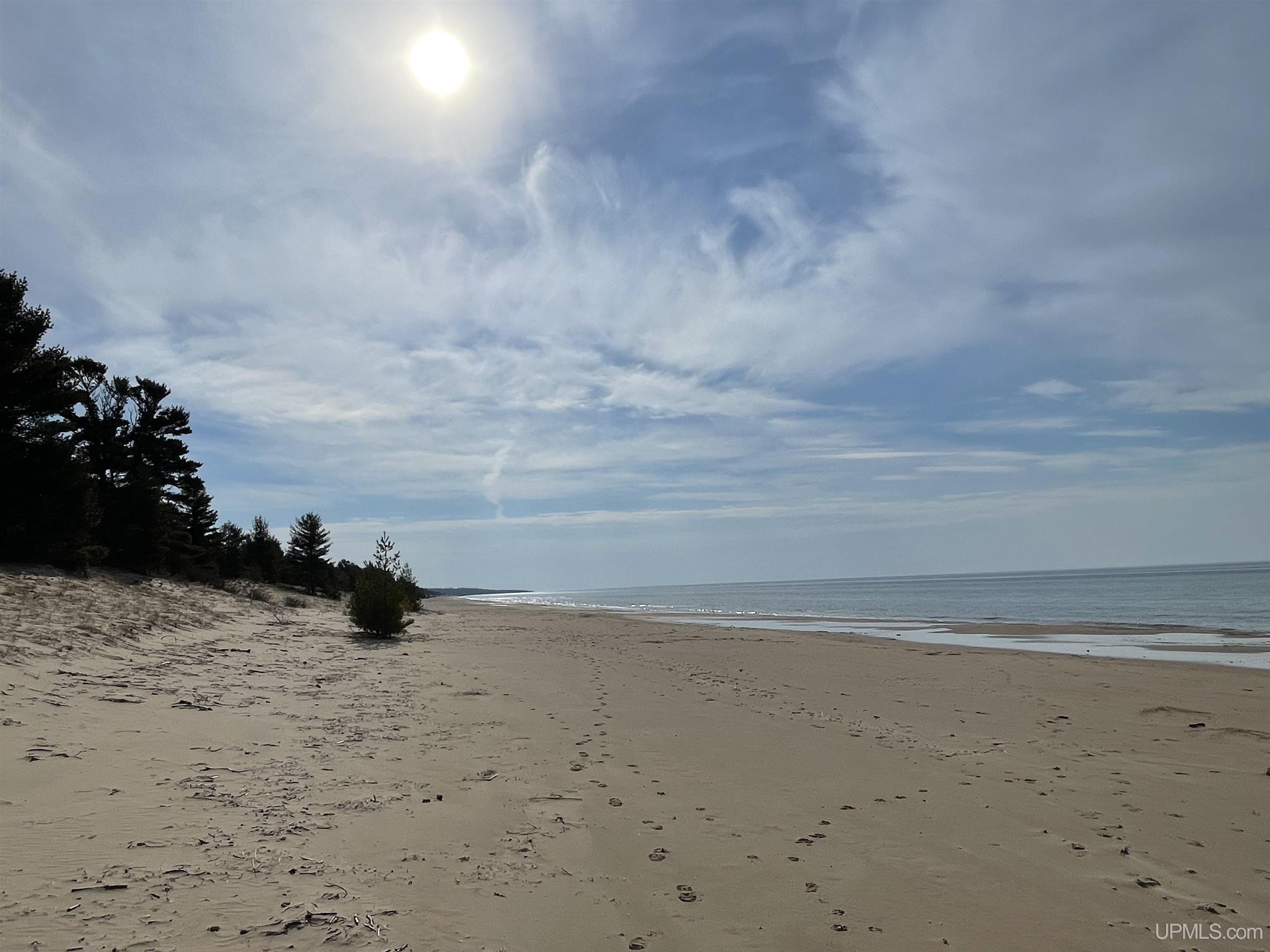 4264 FF Top O' The Lake Road, Gulliver, MI, 49840