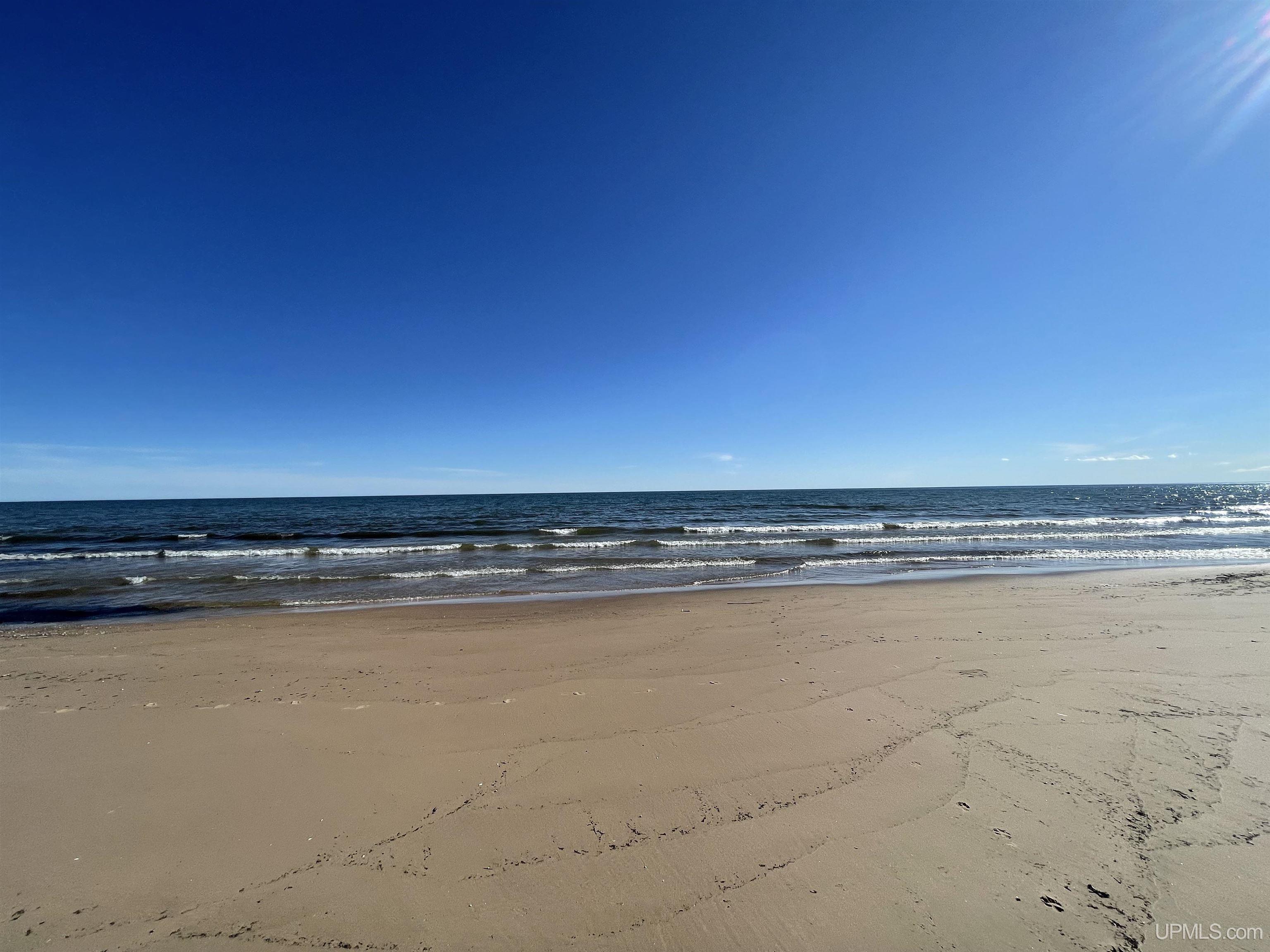 4264 FF Top O' The Lake Road, Gulliver, MI, 49840