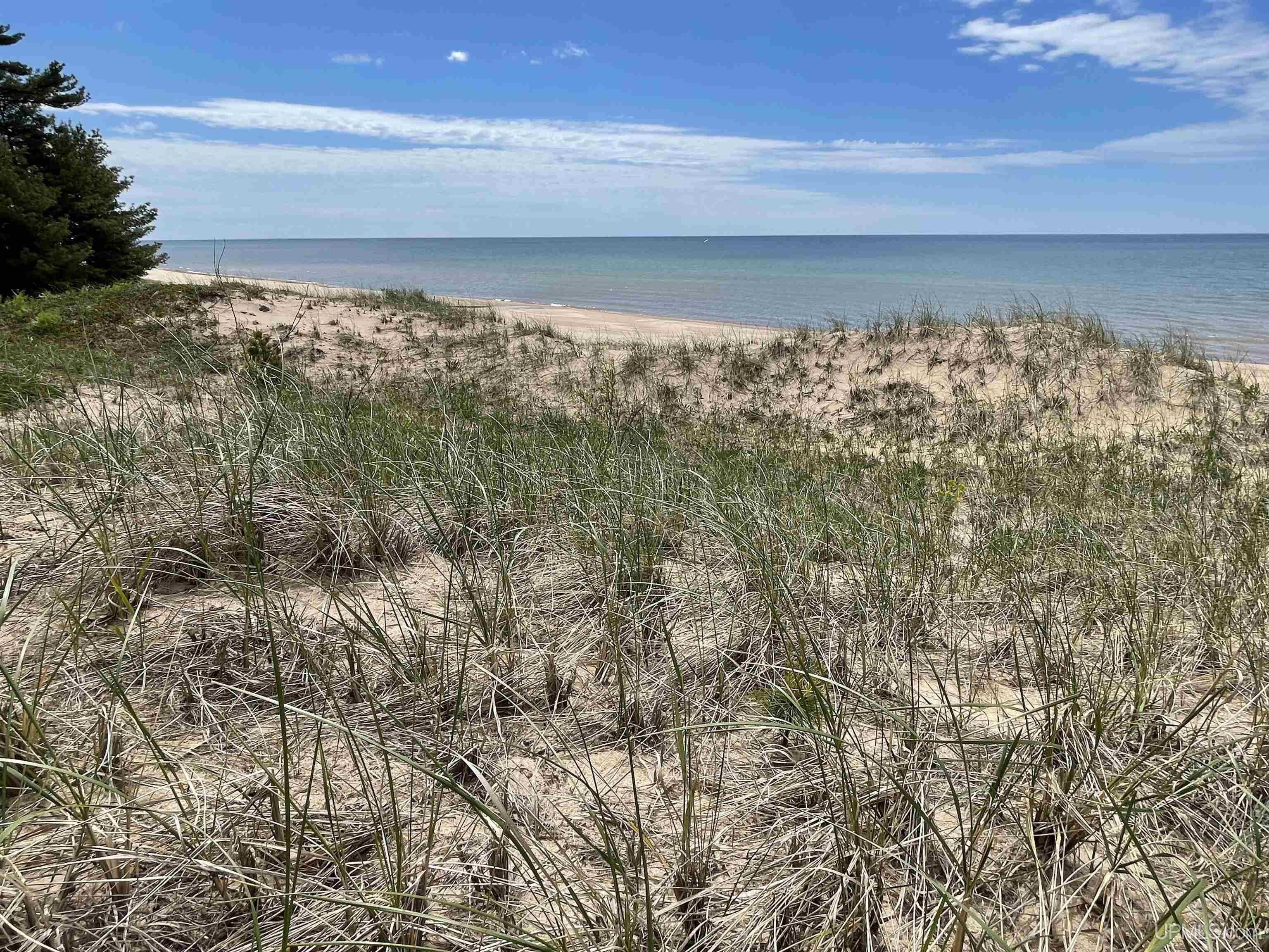 4264 FF Top O' The Lake Road, Gulliver, MI, 49840