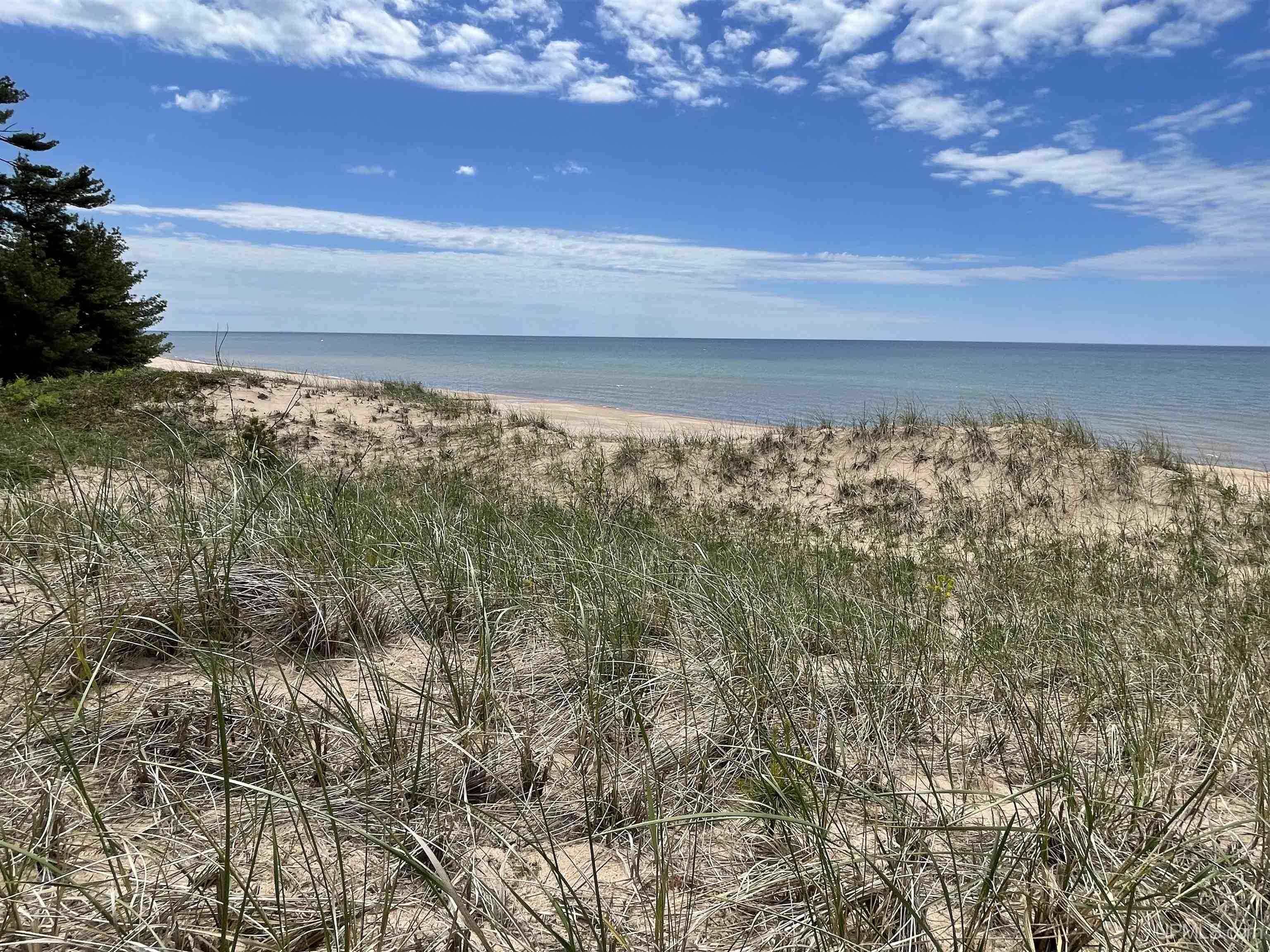 4264 FF Top O' The Lake Road, Gulliver, MI, 49840