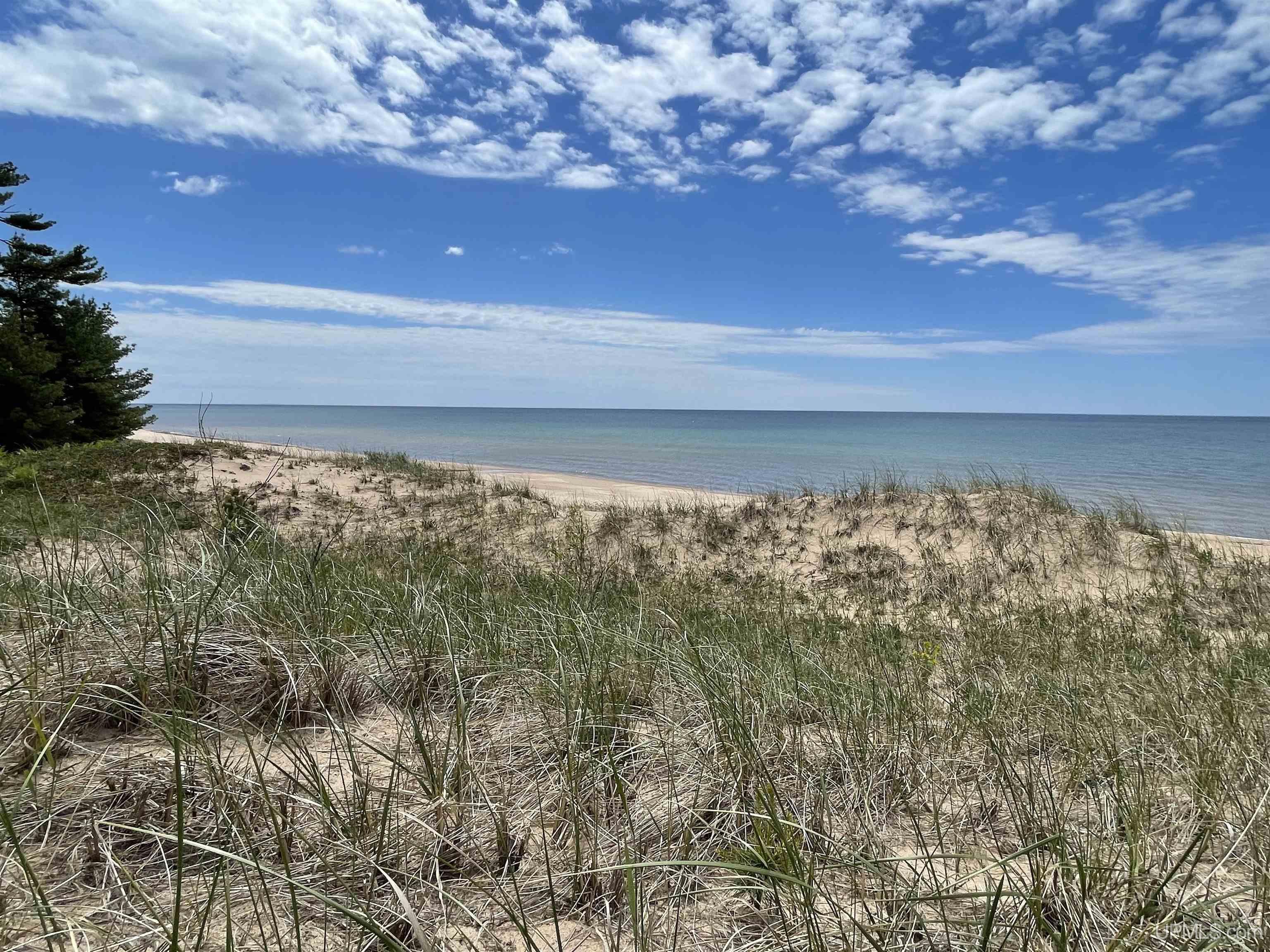 4264 FF Top O' The Lake Road, Gulliver, MI, 49840