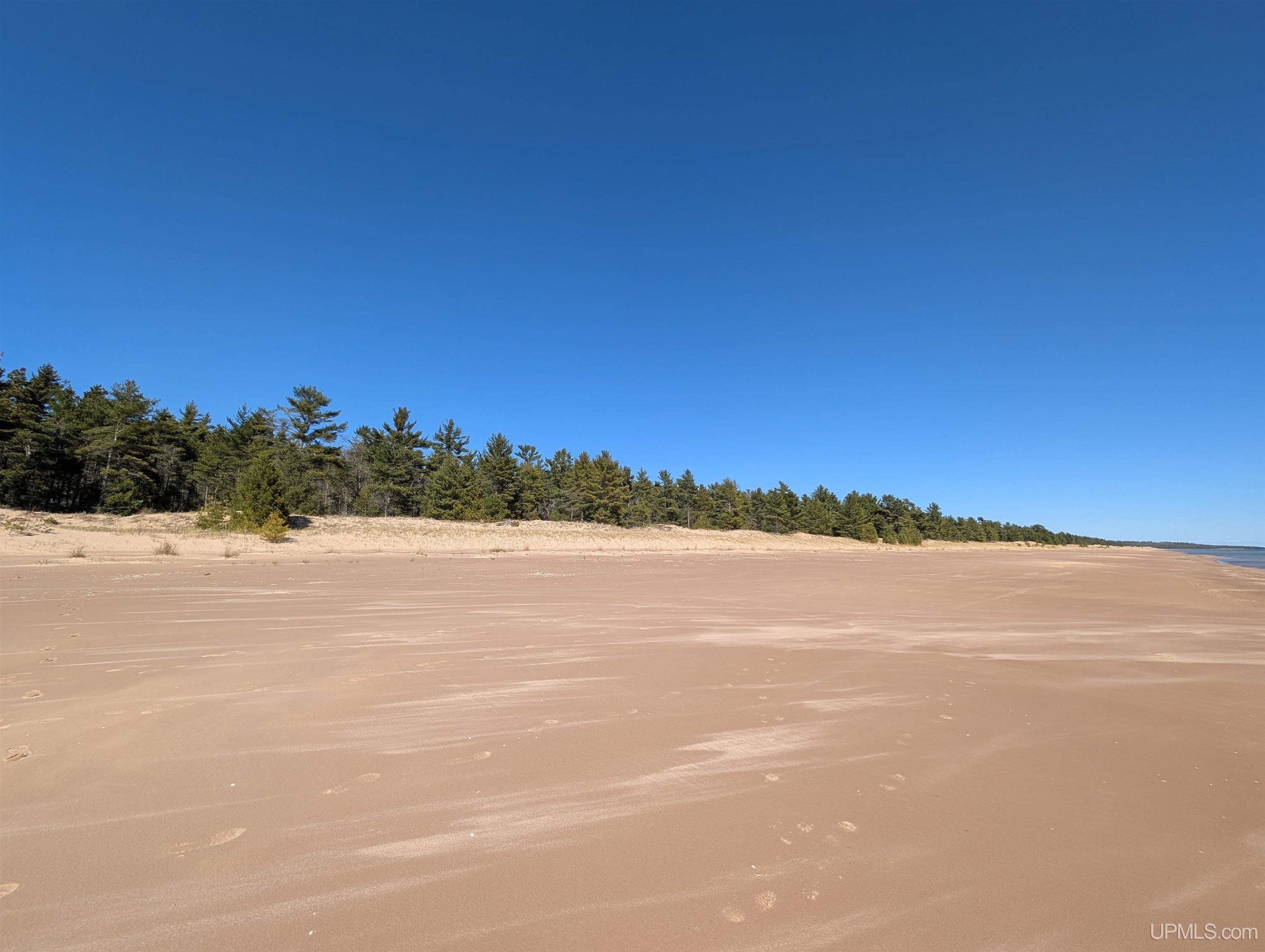 463 FF Top O' The Lake Road, Gulliver, MI, 49840