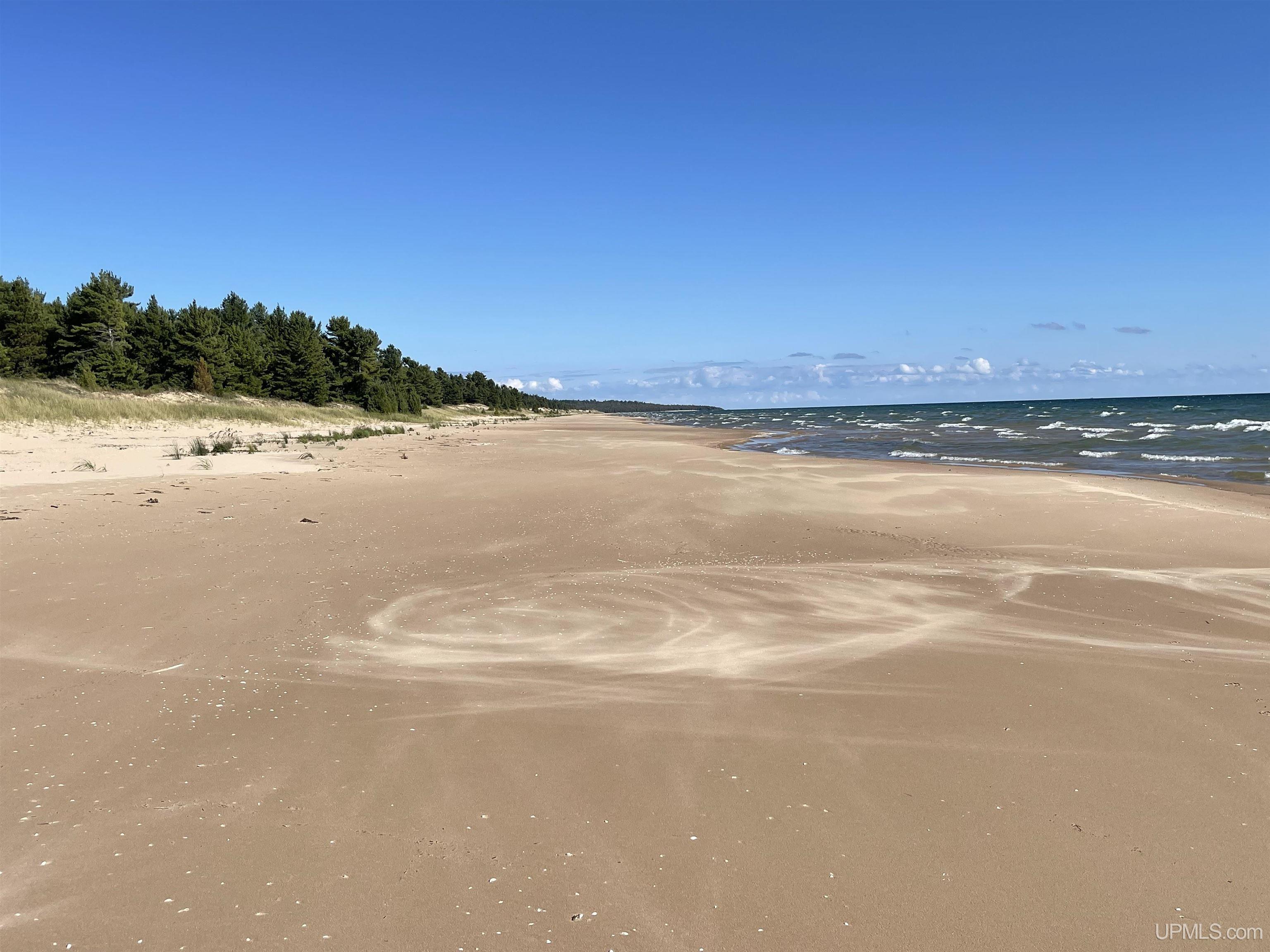 463 FF Top O' The Lake Road, Gulliver, MI, 49840