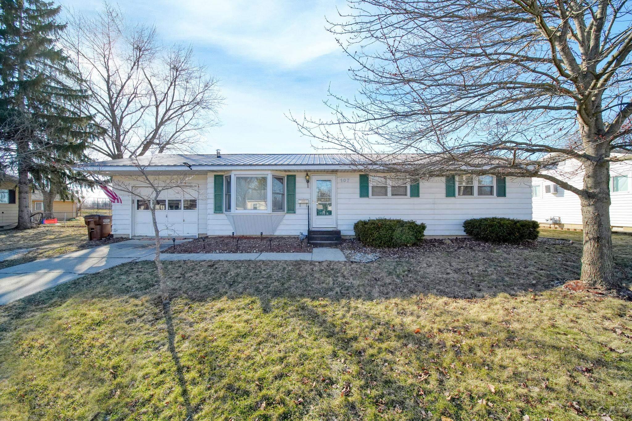 107 Renfrew Avenue, Adrian, MI, 49221