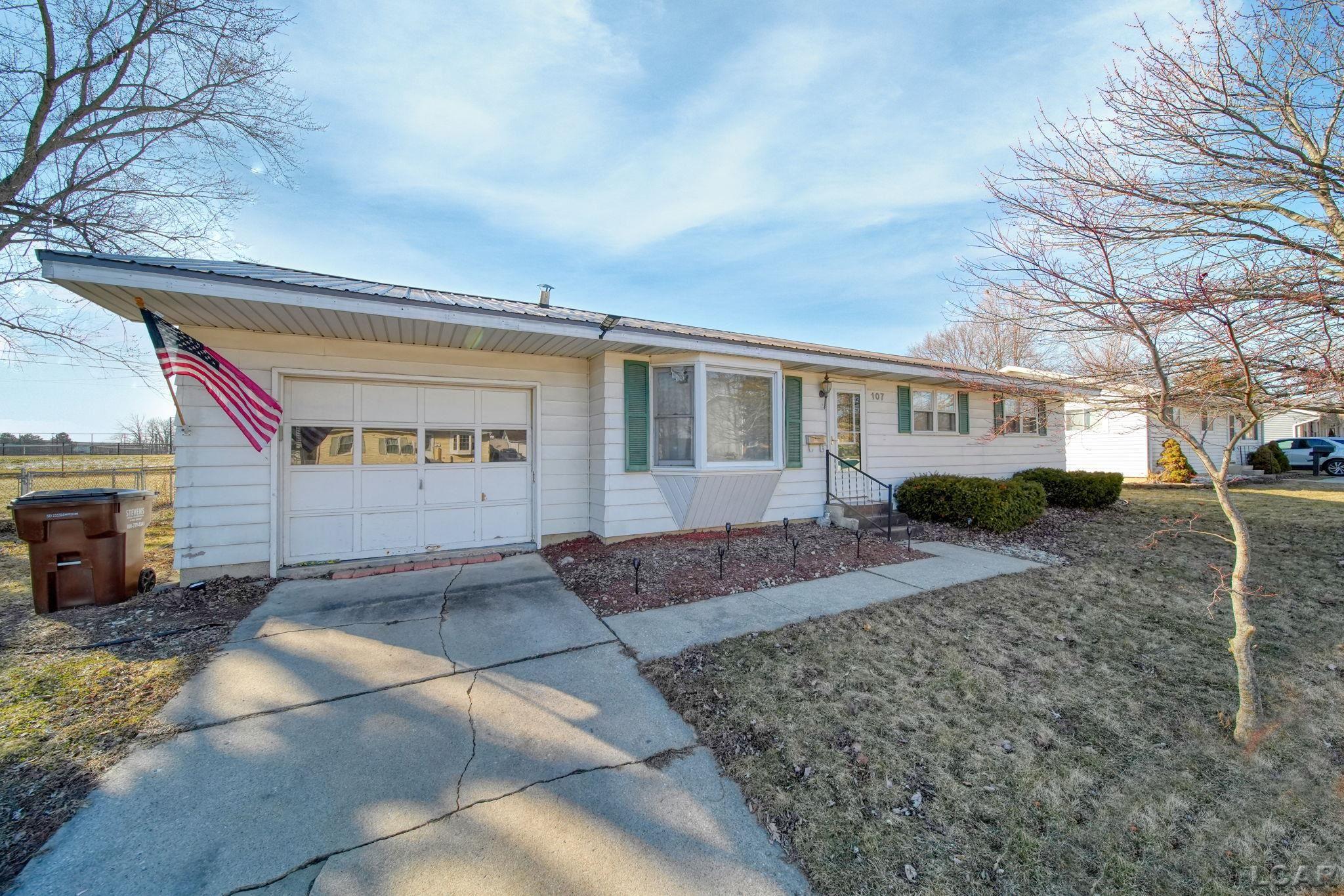 107 Renfrew Avenue, Adrian, MI, 49221