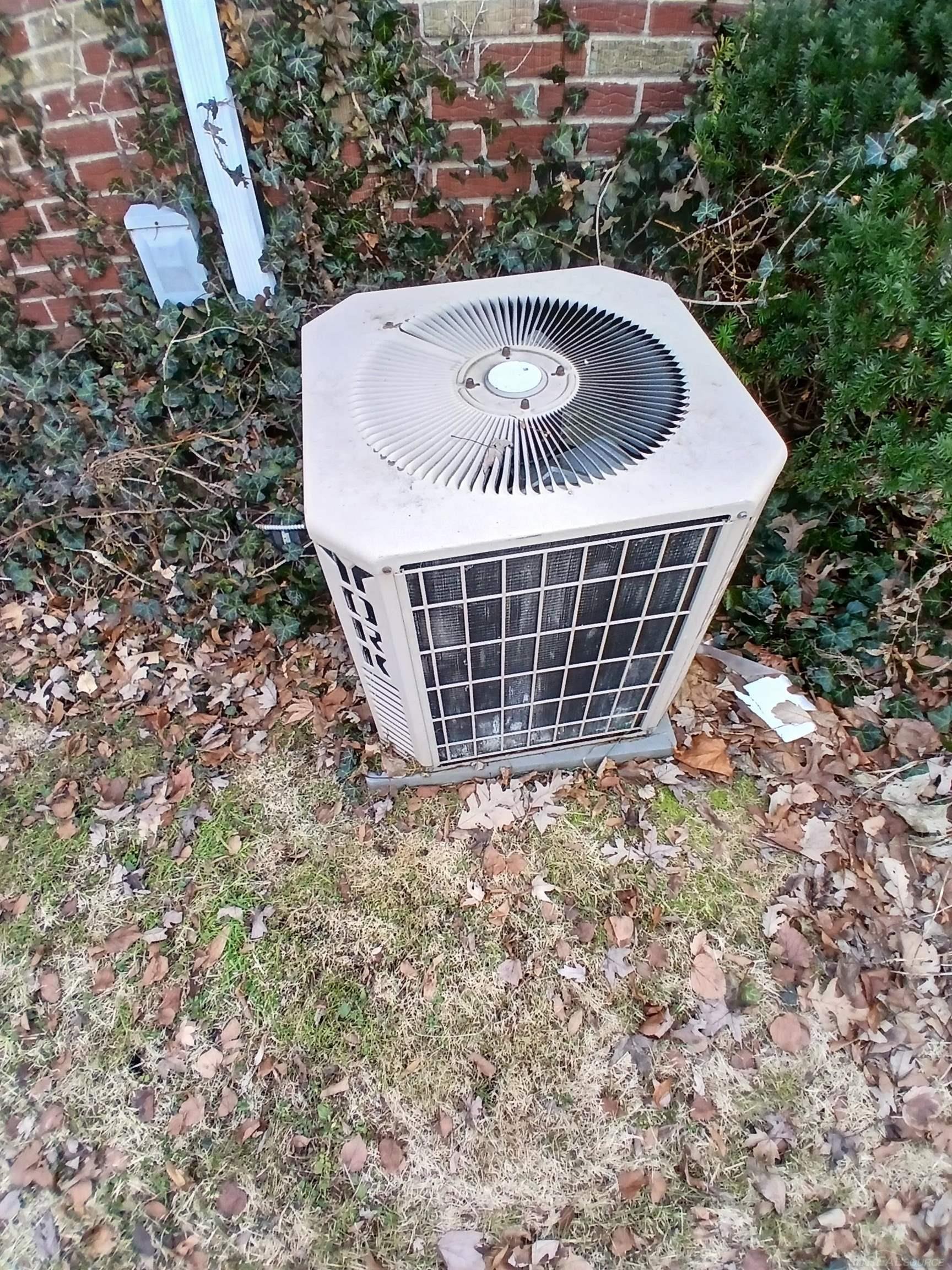 Saint Clair Shores, MI, 48080