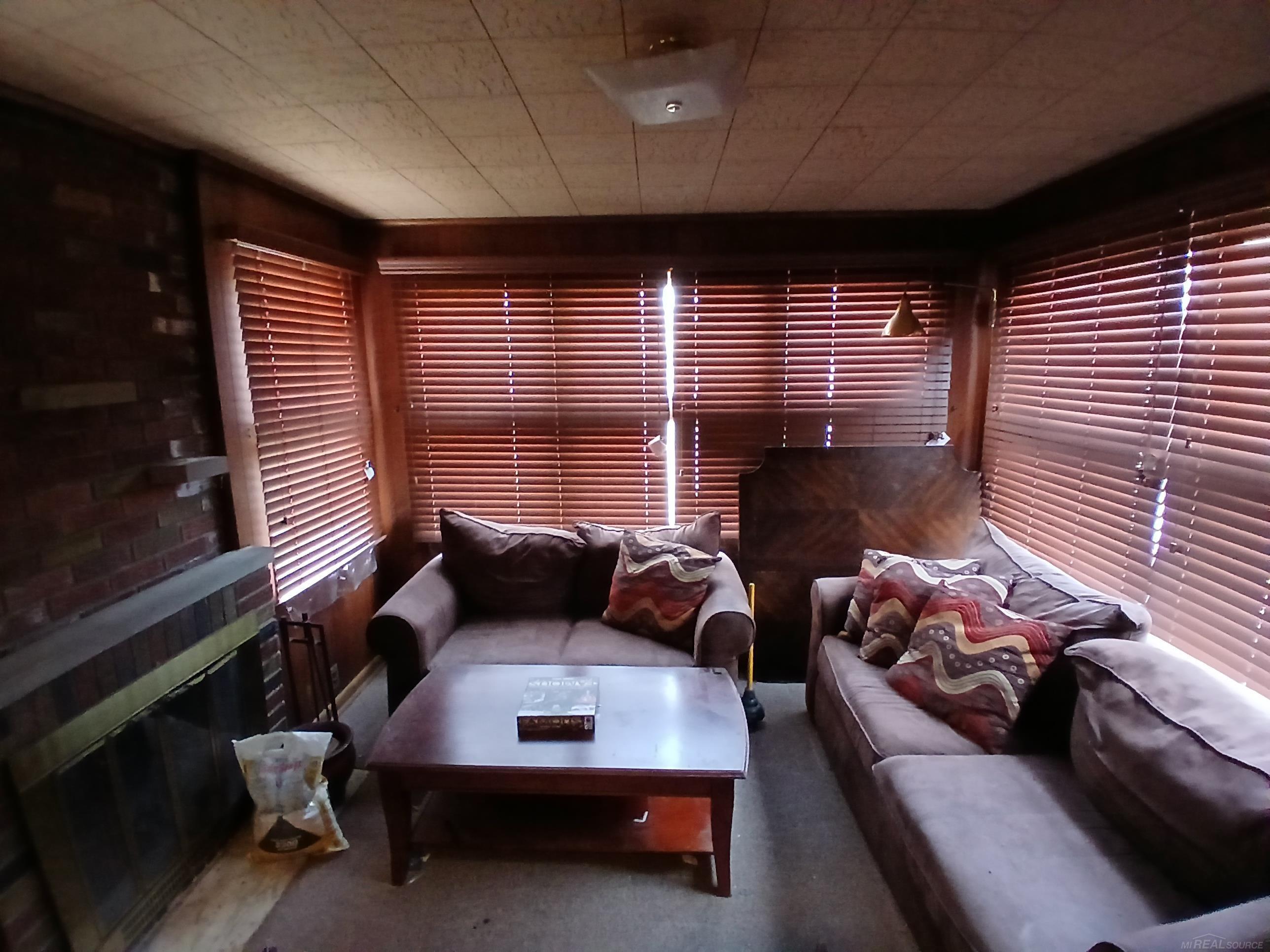 Saint Clair Shores, MI, 48080