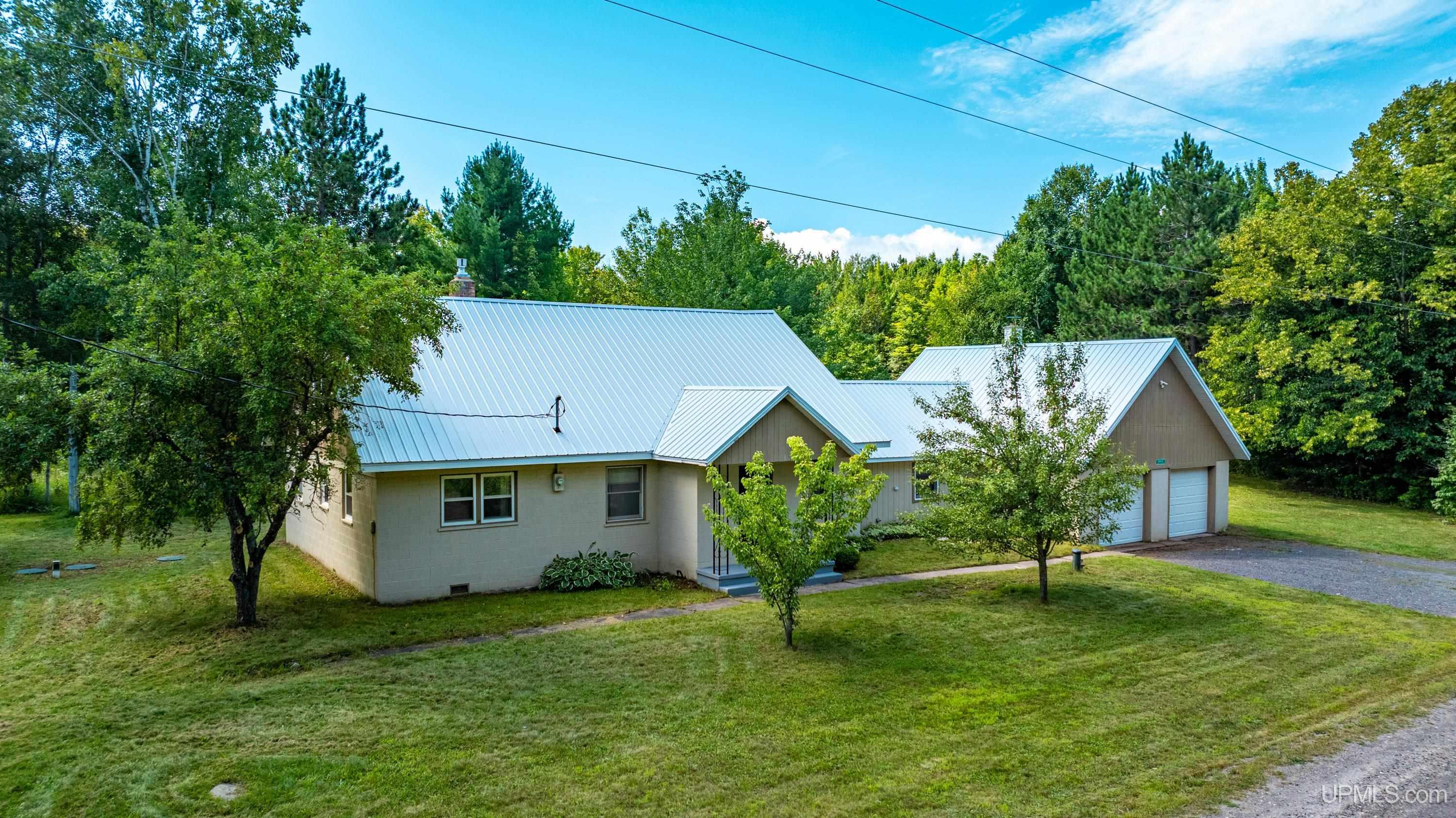 Homes for sale in Hancock, MI | 24411 Upper Point Mills Rd, Hancock, MI 49930 | MLS# 50200603