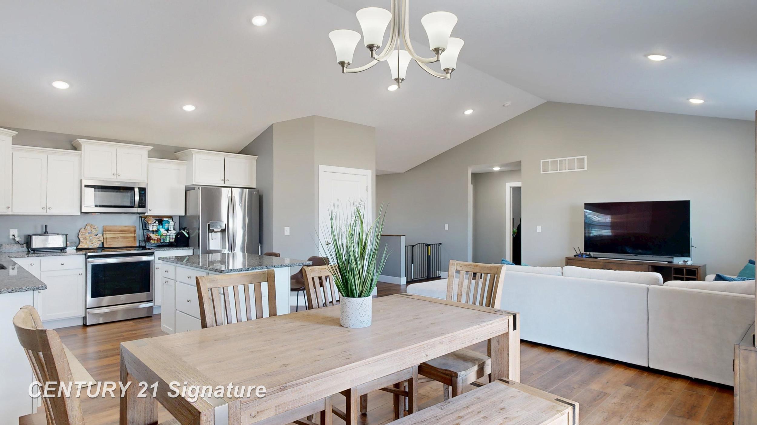 2193 N Ryan Court, Bay City, MI, 48706