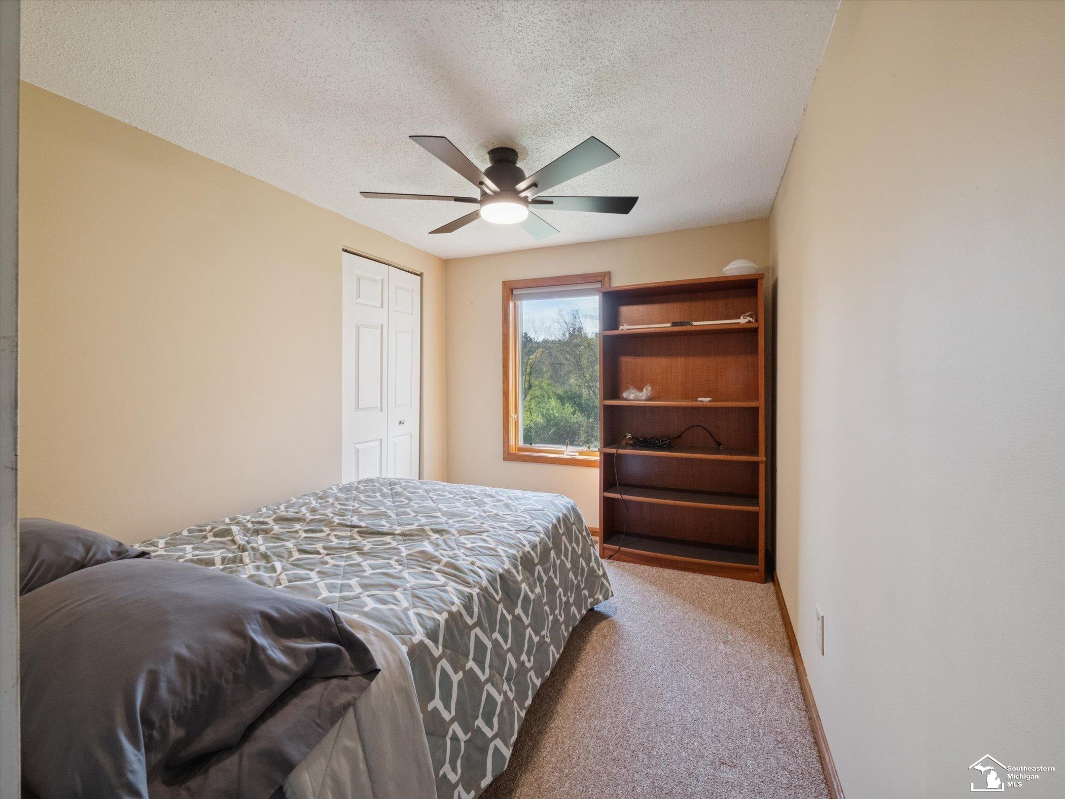 7302 N Lakeview Drive photo 17