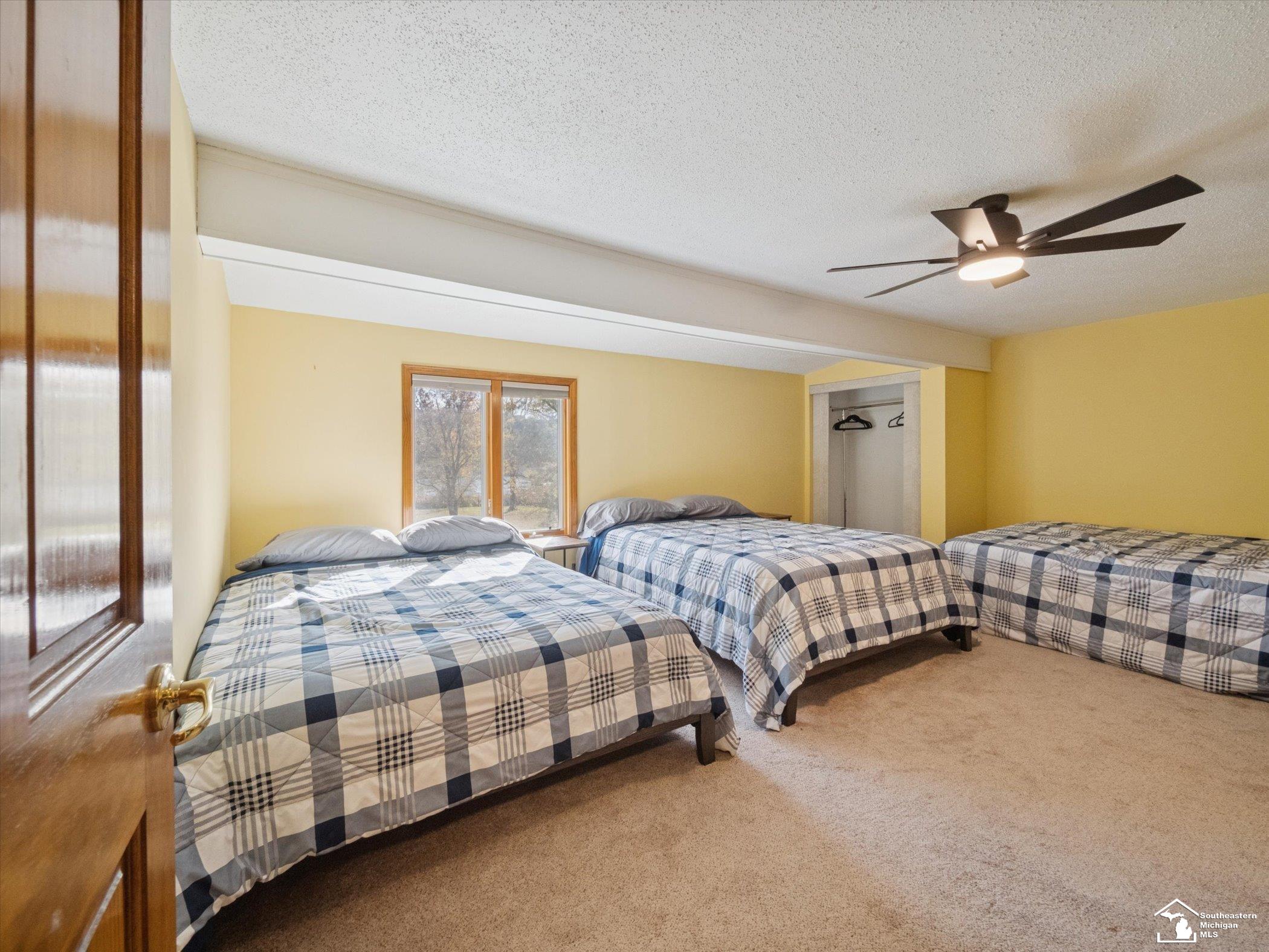 7302 N Lakeview Drive photo 21