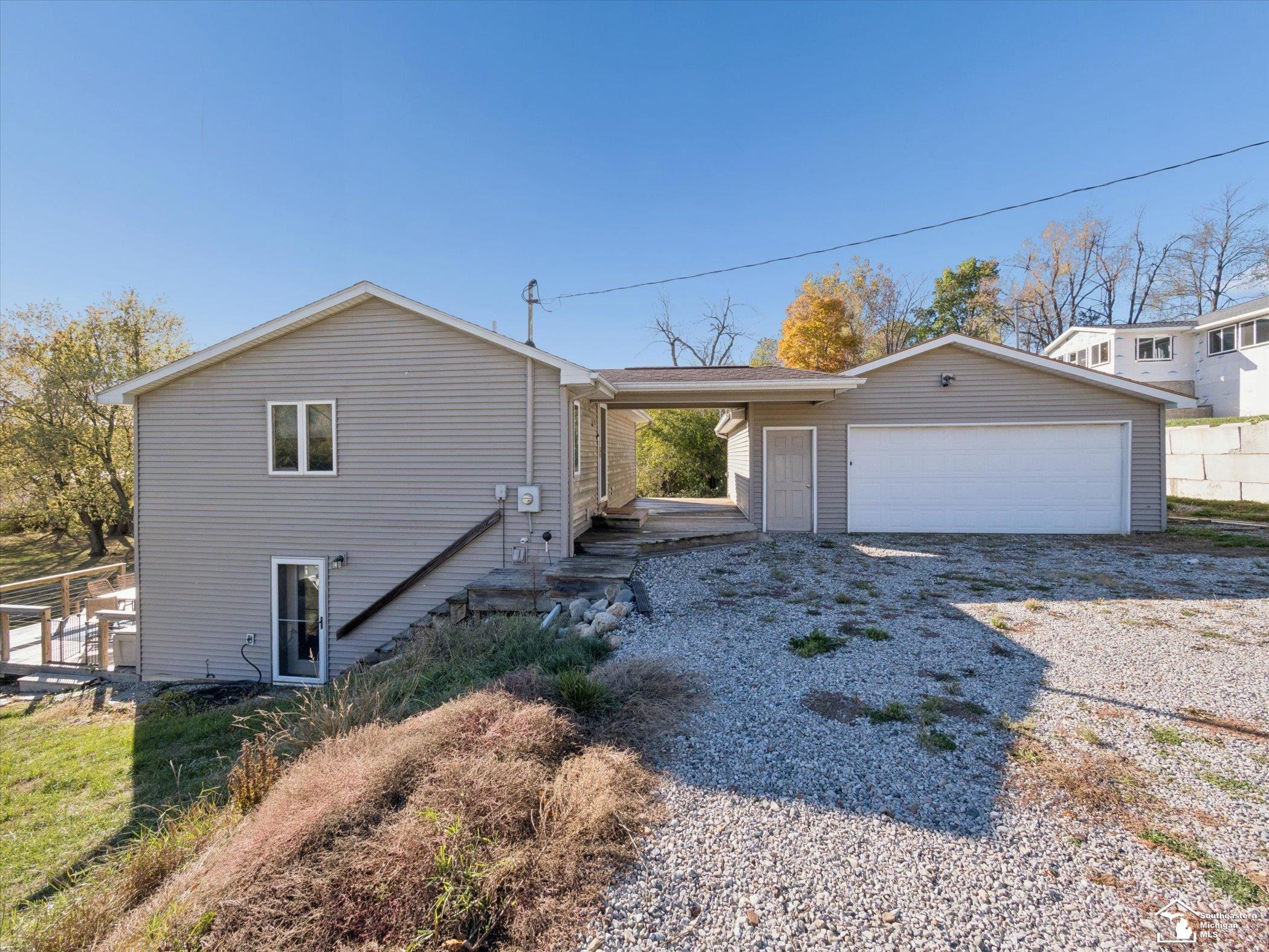7302 N Lakeview Drive photo 4