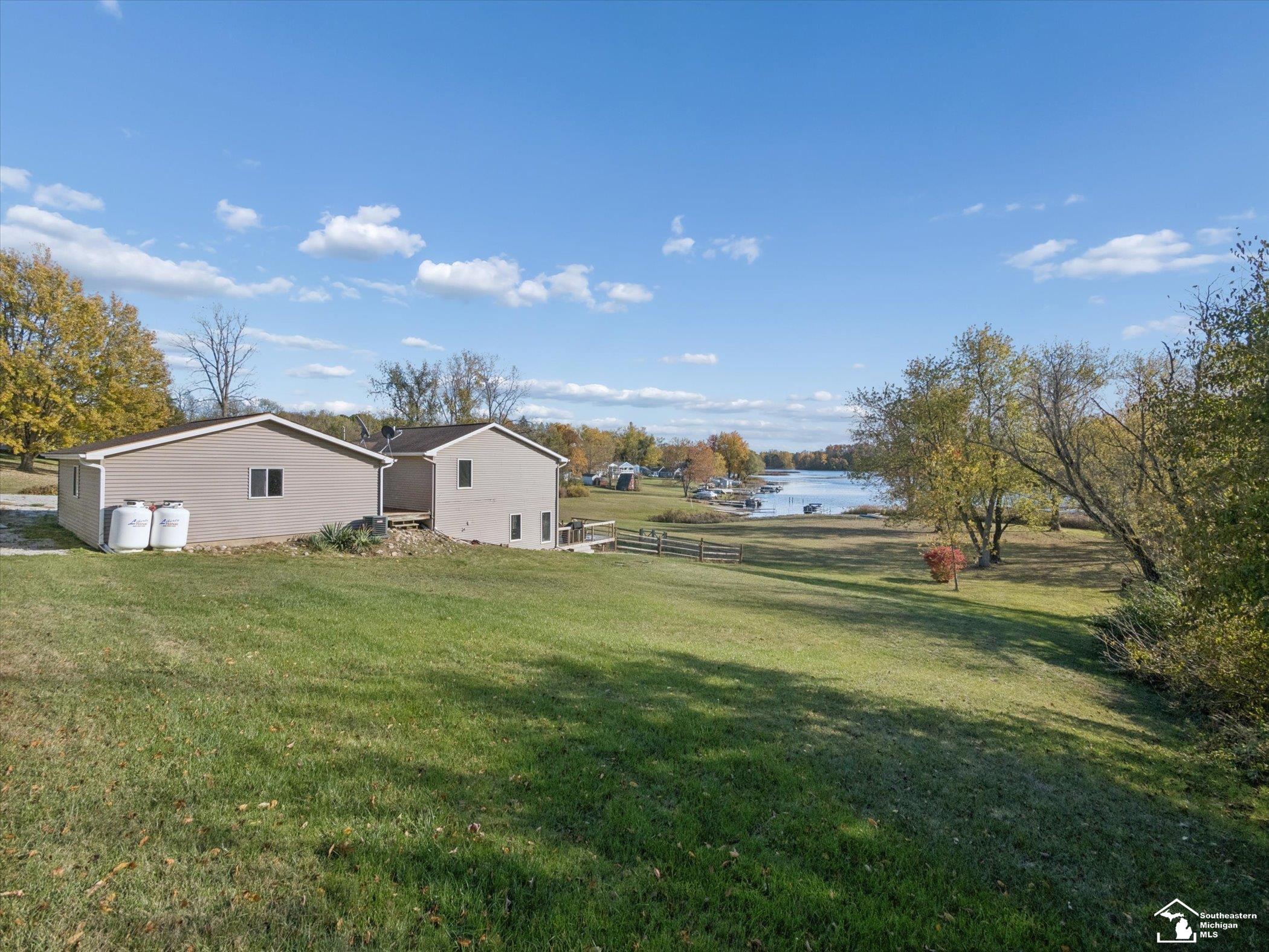 7302 N Lakeview Drive photo 43