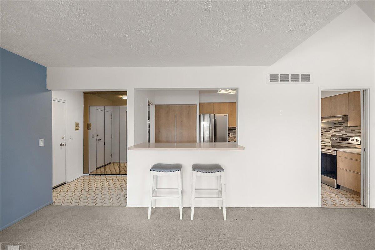  UNIT 88, Bloomfield Hills, MI, 48302