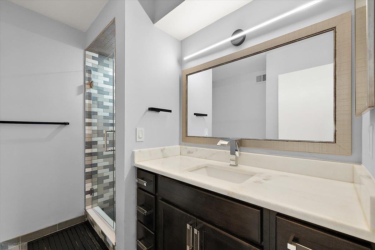  UNIT 88, Bloomfield Hills, MI, 48302