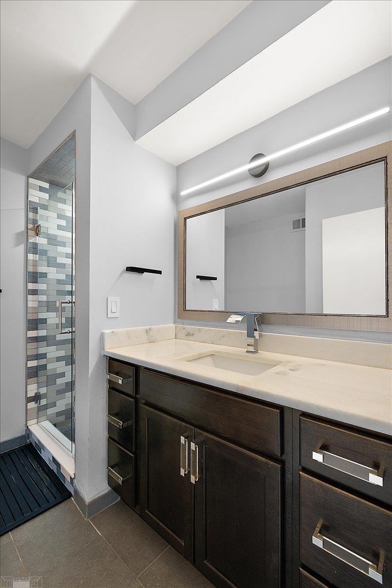  UNIT 88, Bloomfield Hills, MI, 48302