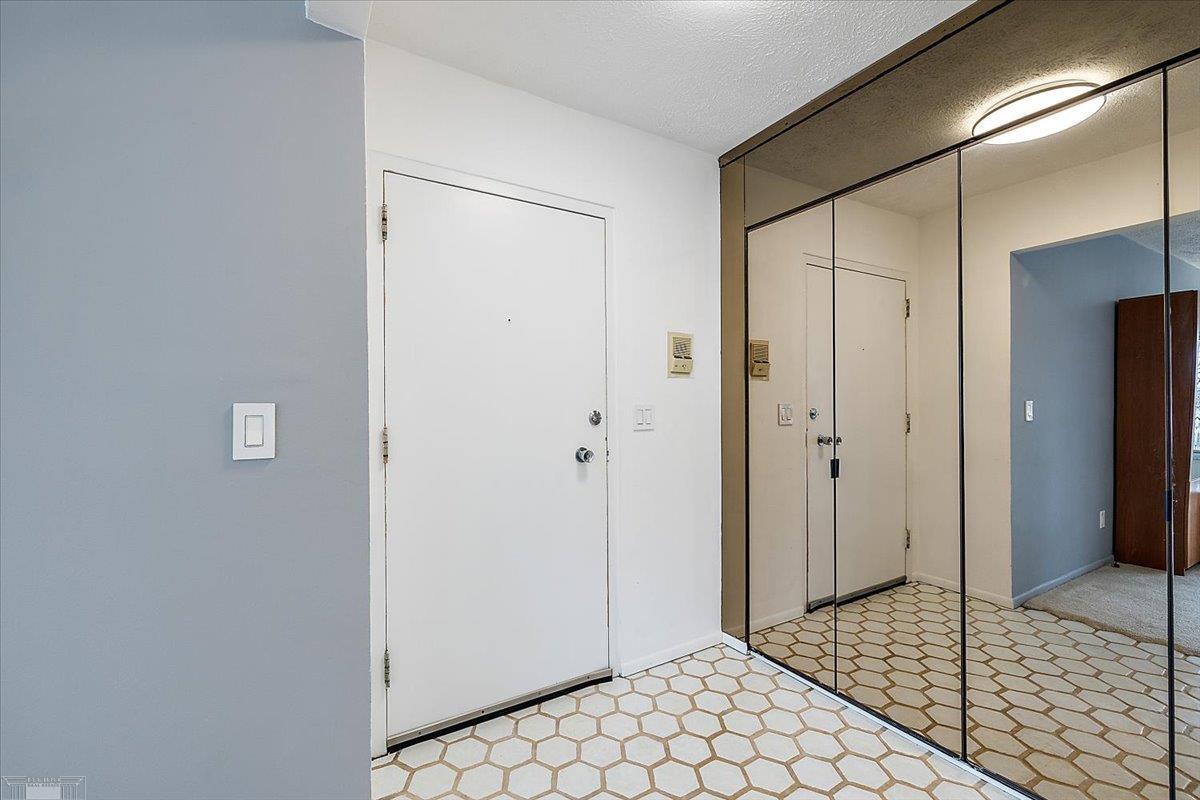  UNIT 88, Bloomfield Hills, MI, 48302