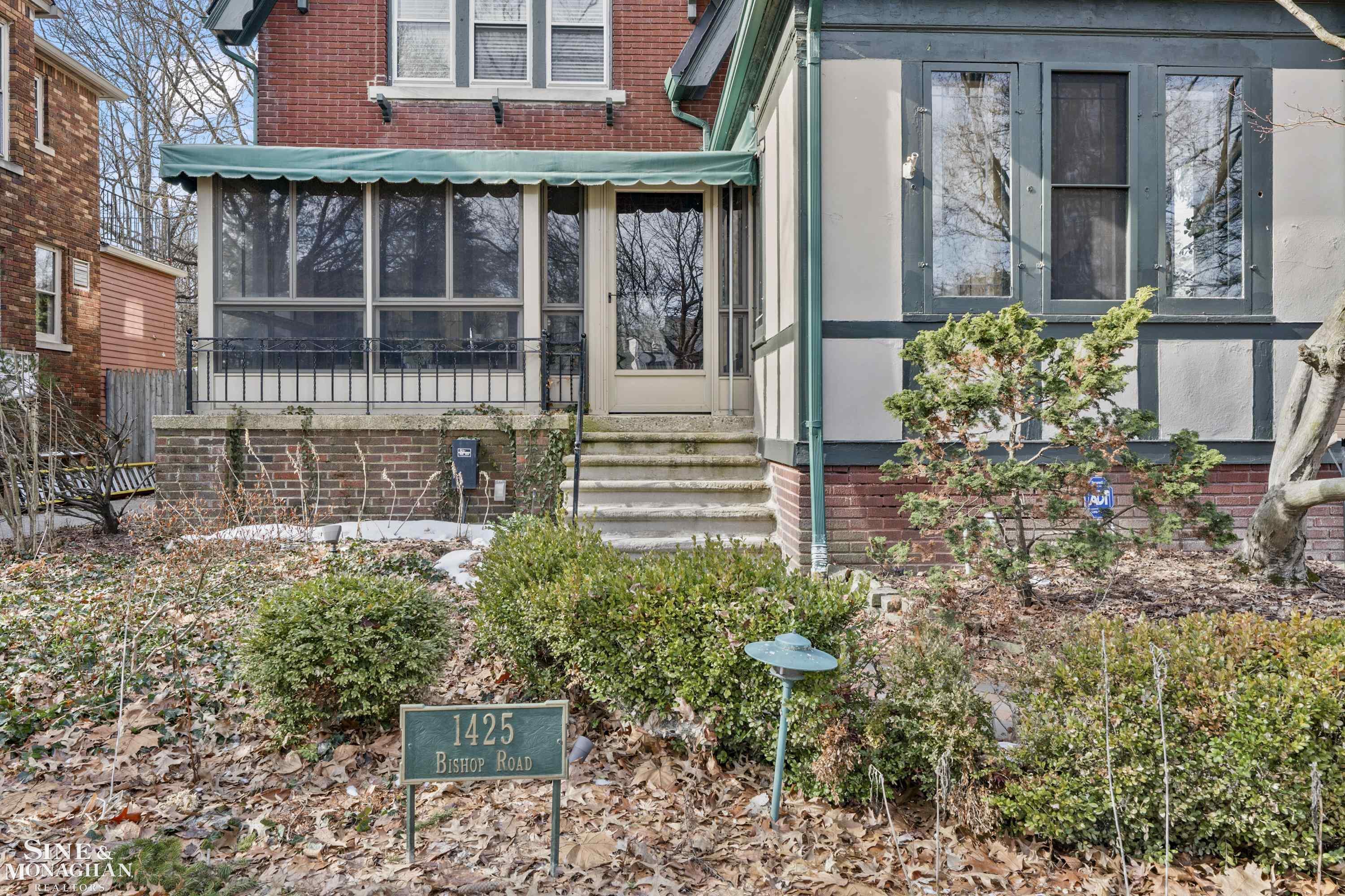 Homes for sale in Grosse Pointe Park, MI | 1425 Bishop Rd, Grosse Pointe Park, MI 48230 | MLS# 50200655