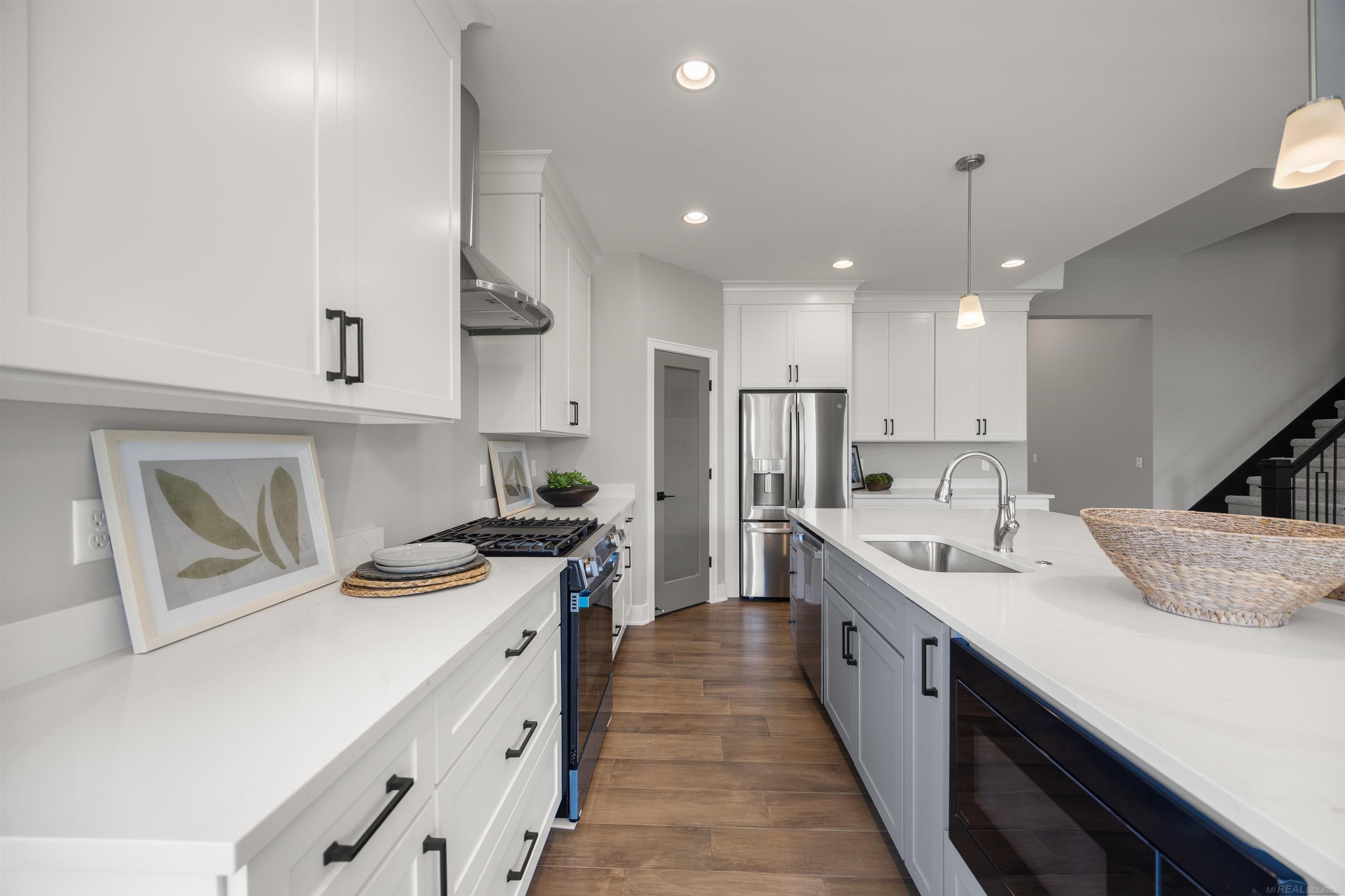 49033 Wingfield Drive, Macomb, MI, 48044