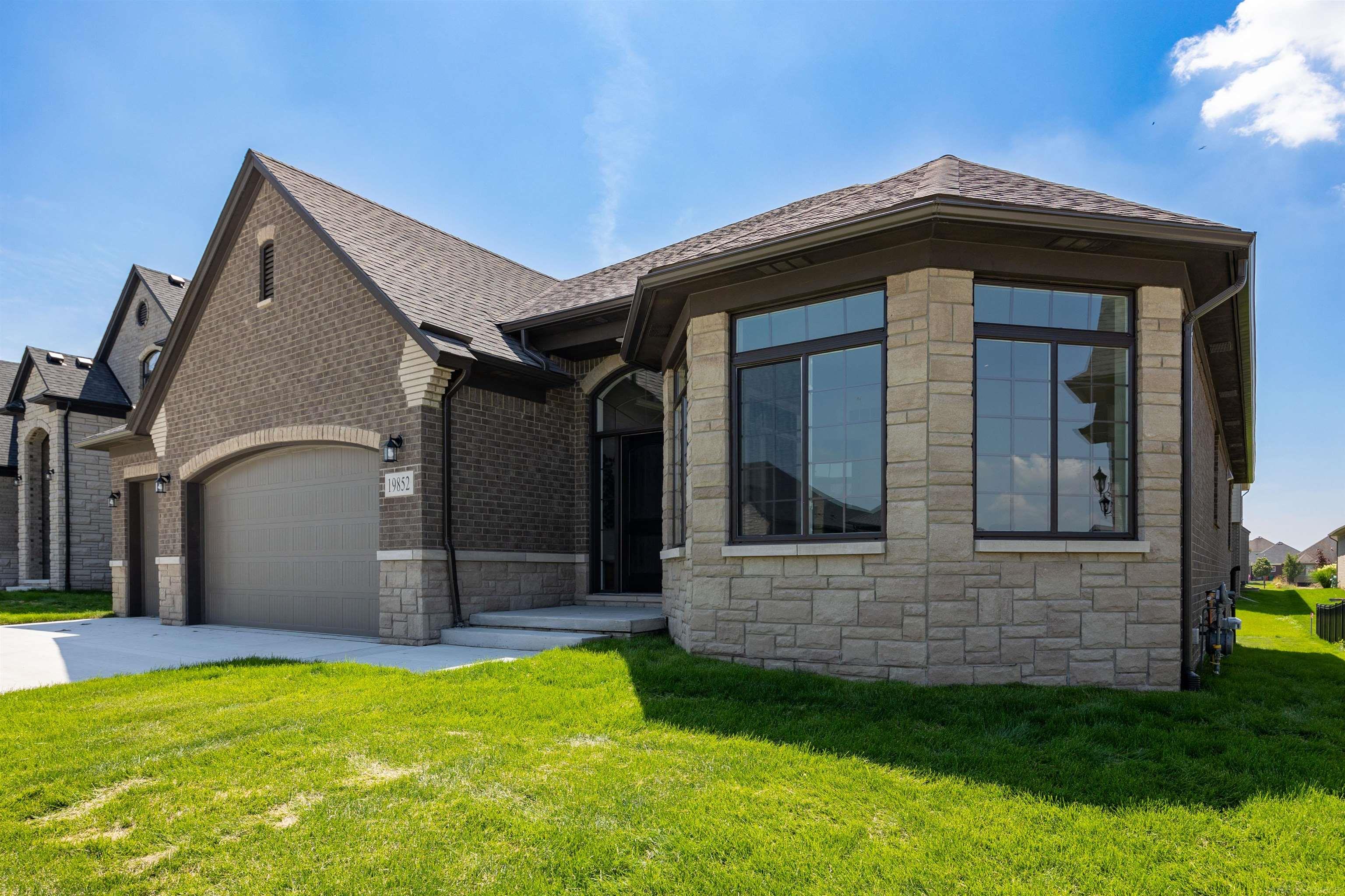 49033 Wingfield Drive, Macomb, MI, 48044