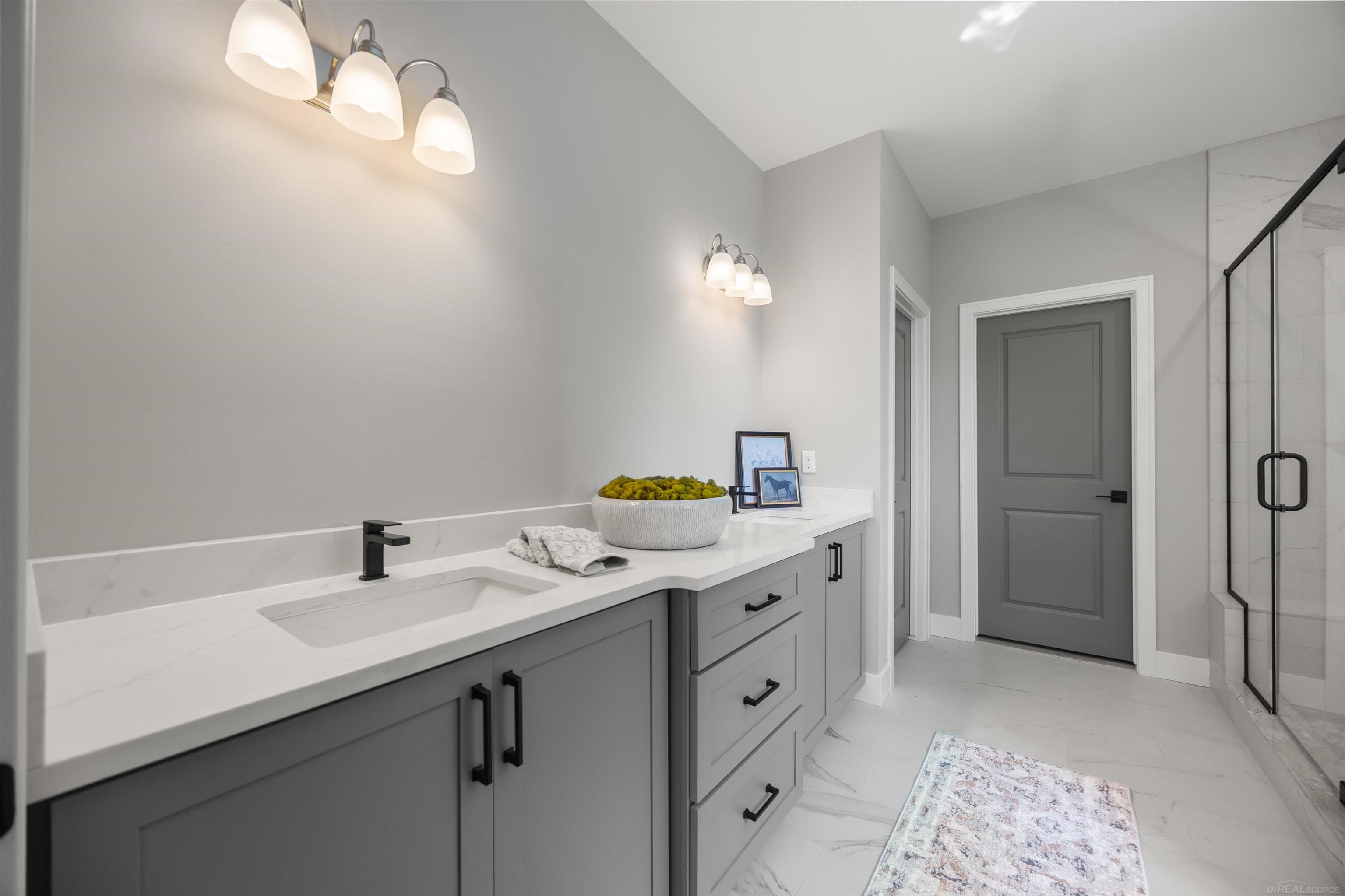 49033 Wingfield Drive, Macomb, MI, 48044