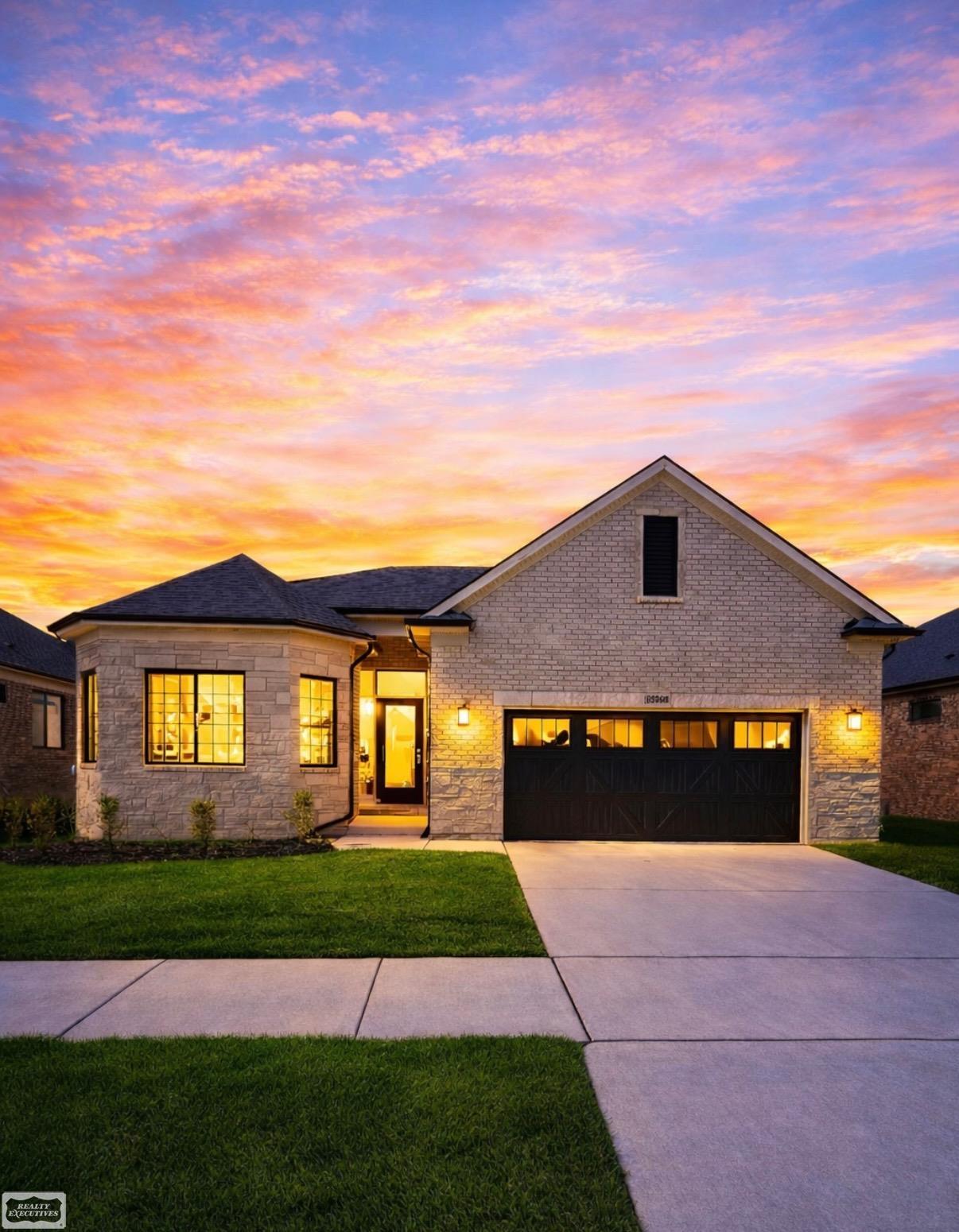 10139 Woodlawn Drive, Portage, MI, 49002