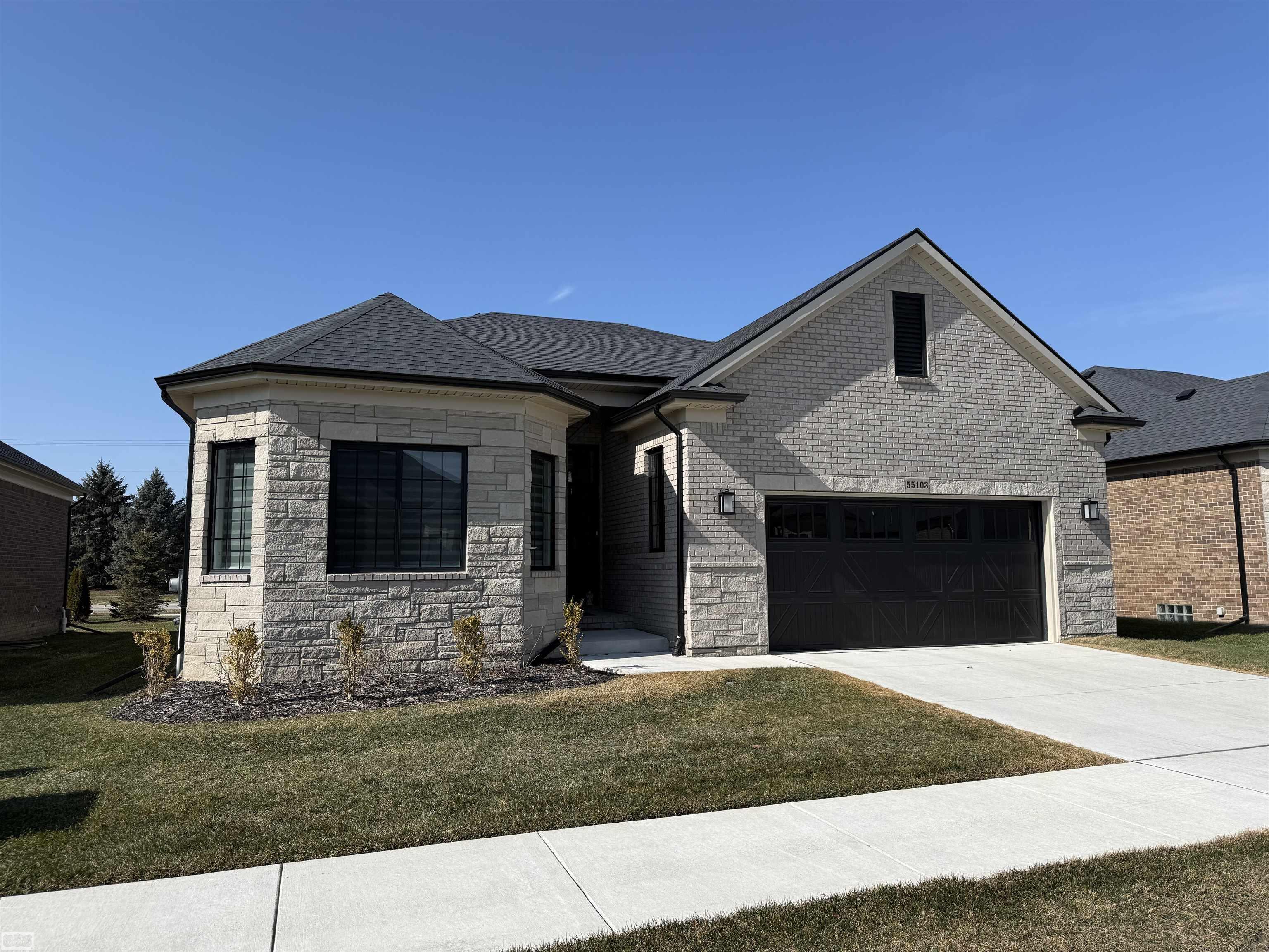 Homes for sale in Macomb Twp, MI | 55103 Saint Paul Dr, Macomb Twp, MI 48042 | MLS# 50200661