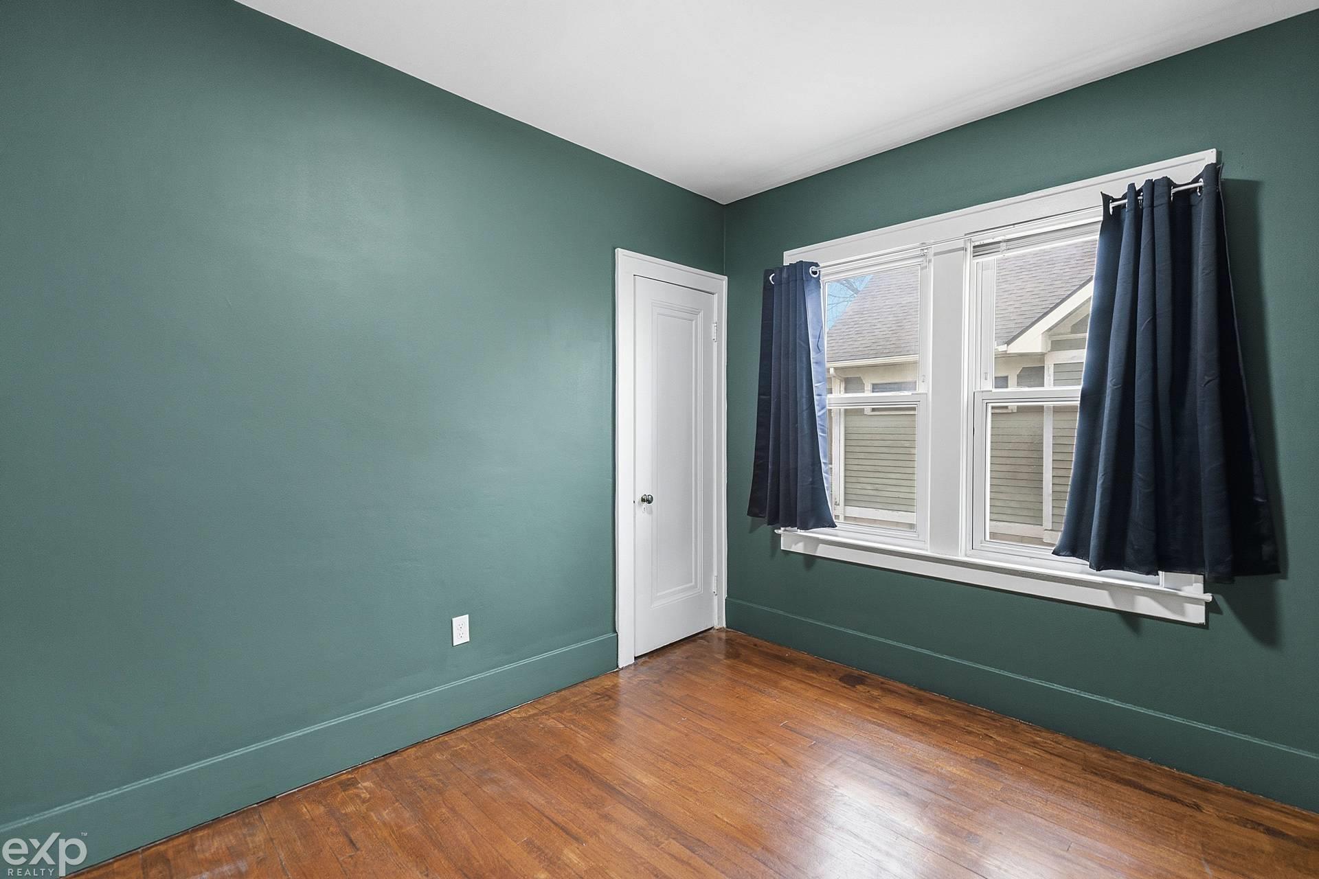 22022 Beechwood Avenue, Eastpointe, MI, 48021