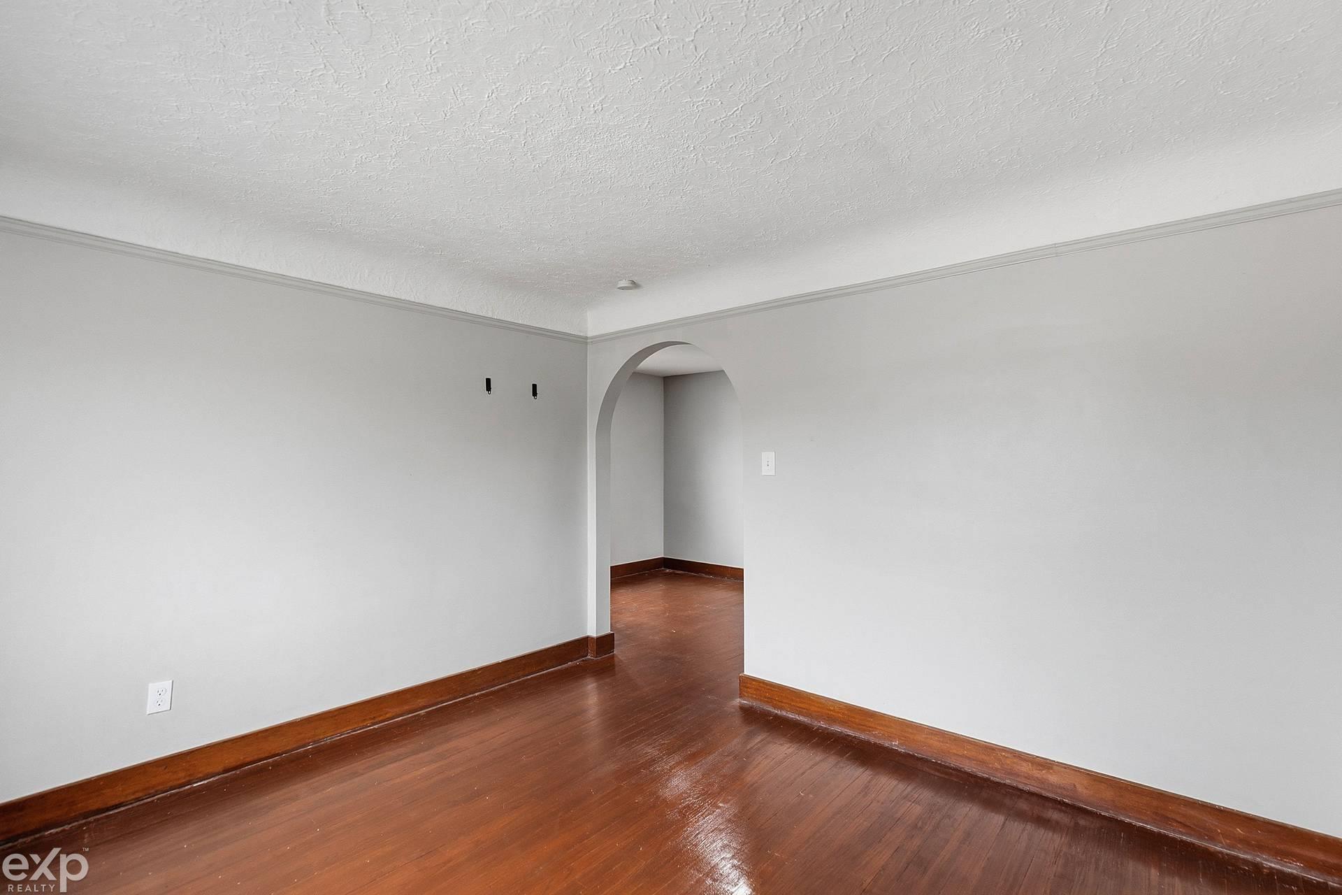 22022 Beechwood Avenue, Eastpointe, MI, 48021