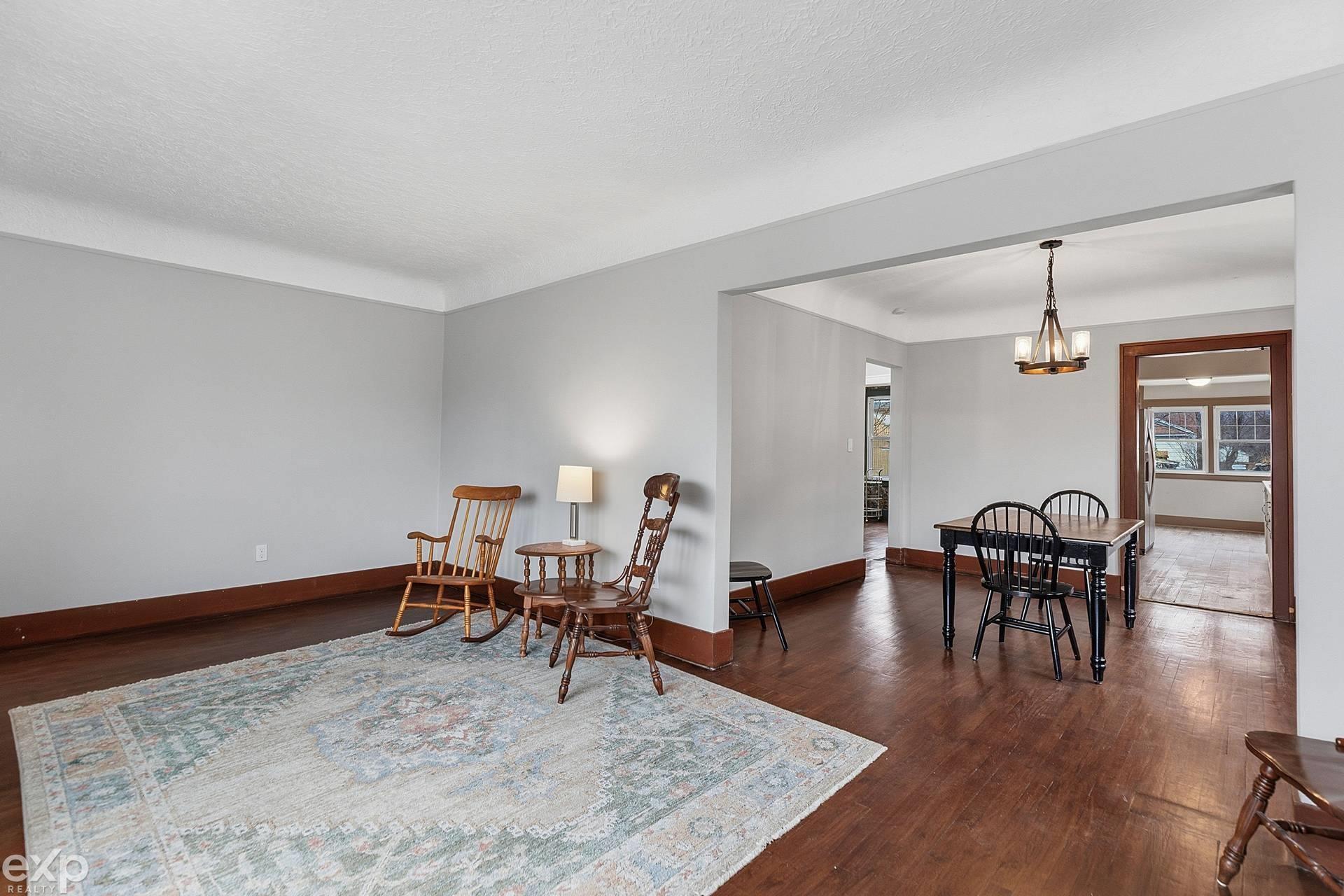 22022 Beechwood Avenue, Eastpointe, MI, 48021