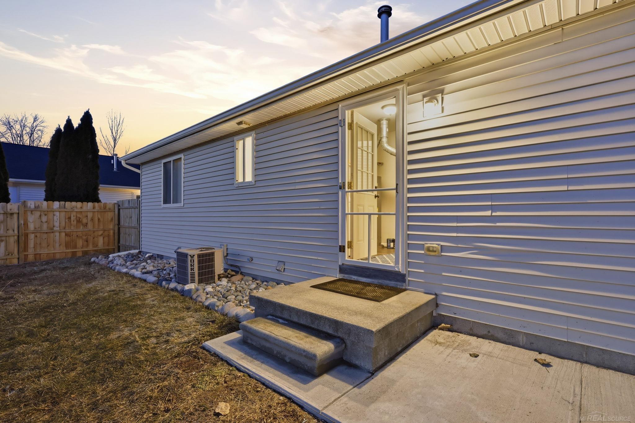 Homes for sale in Fort Gratiot, MI | 4245 Tristen Ave, Fort Gratiot, MI 48059 | MLS# 50200681