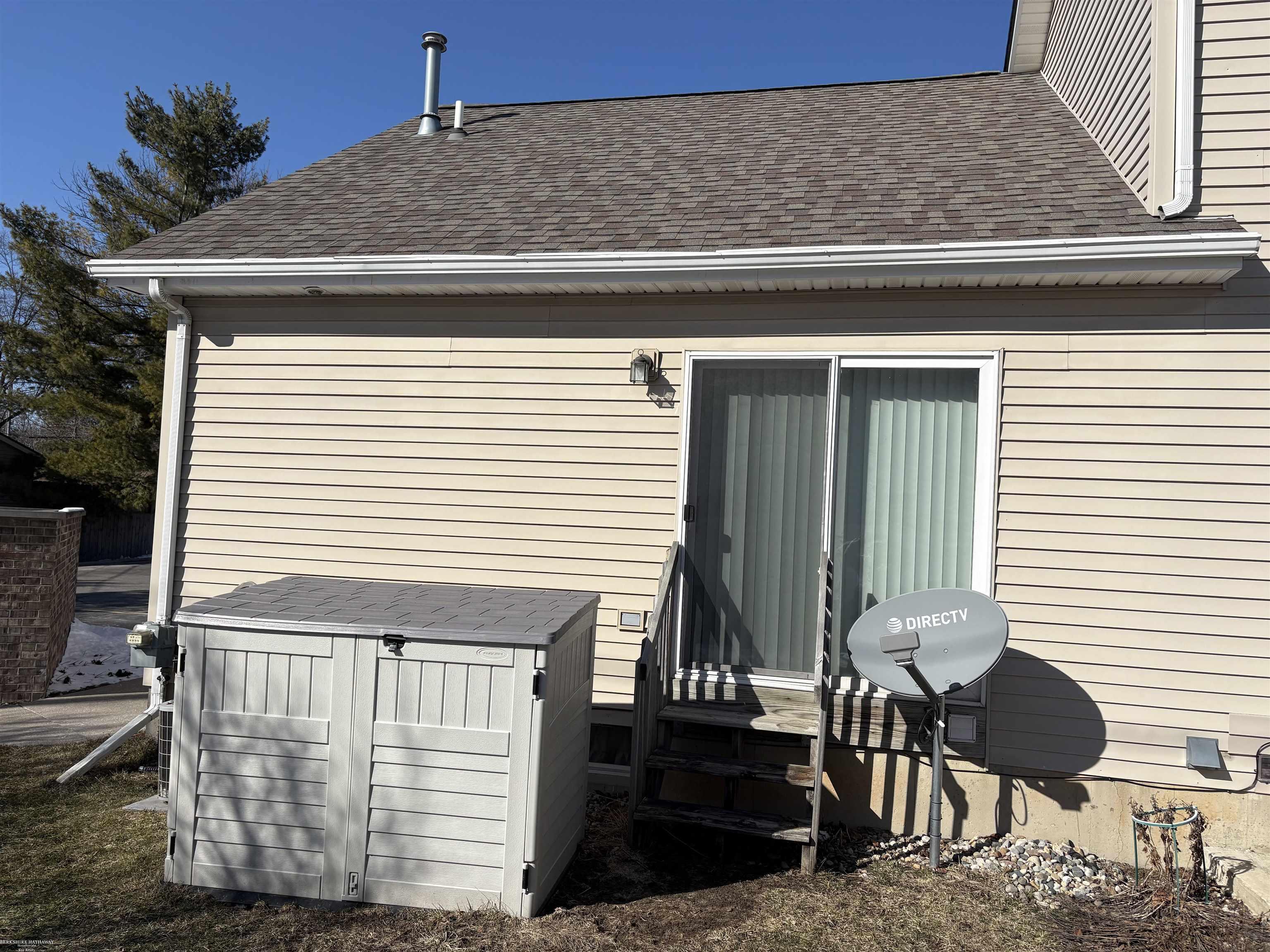 Homes for sale in Oxford, MI | 50 Depot St #9, Oxford, MI 48371 | MLS# 50200691