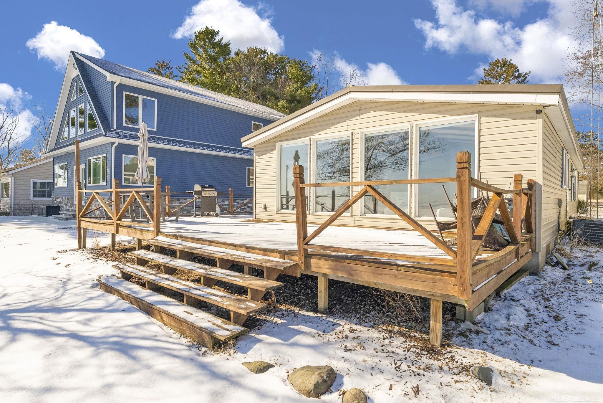 Homes for sale in Lexington, MI | 8723 Lakeshore Rd, Lexington, MI 48450 | MLS# 50200698