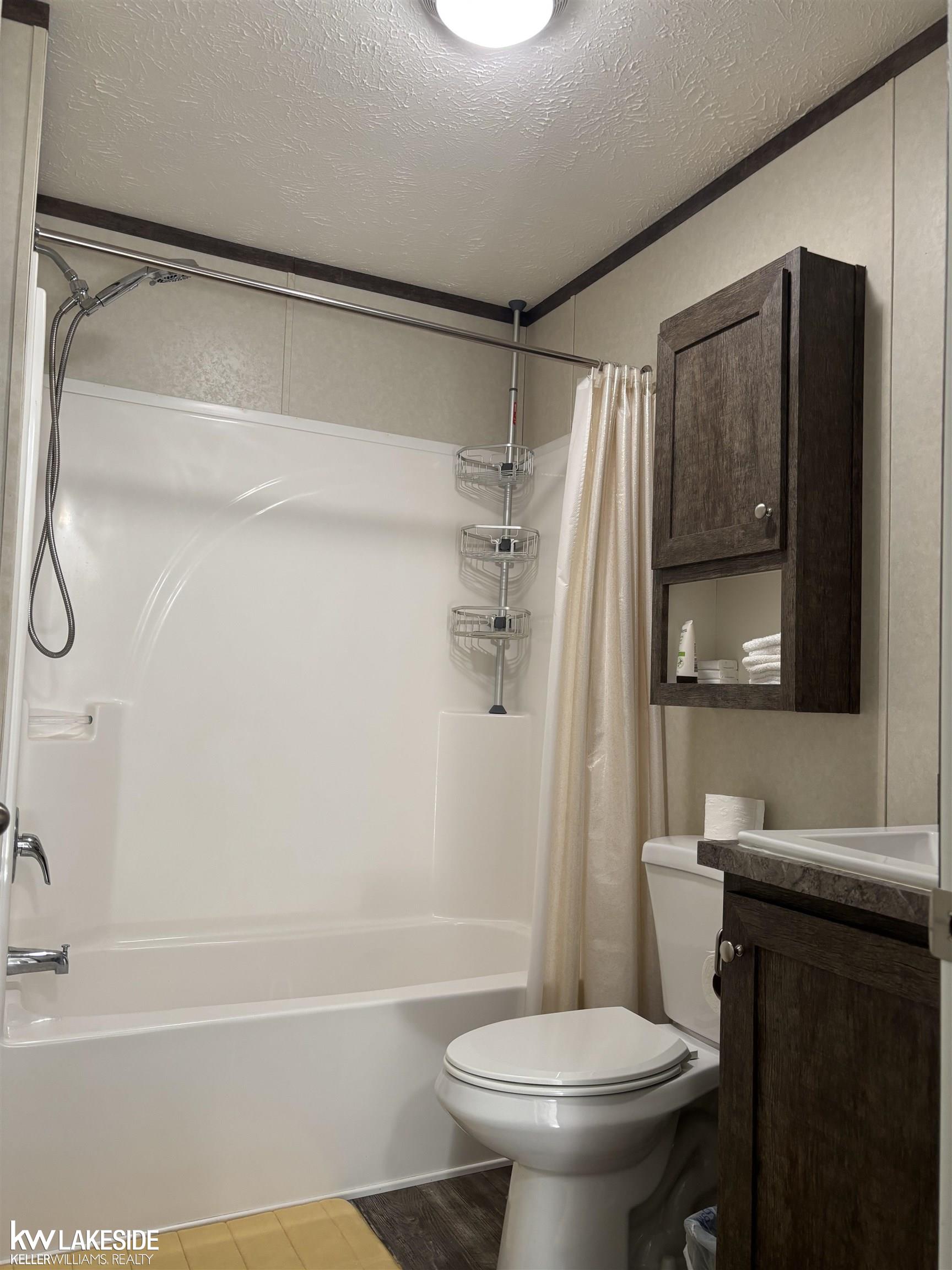 38047 Leverette Avenue, Clinton Township, MI, 48038