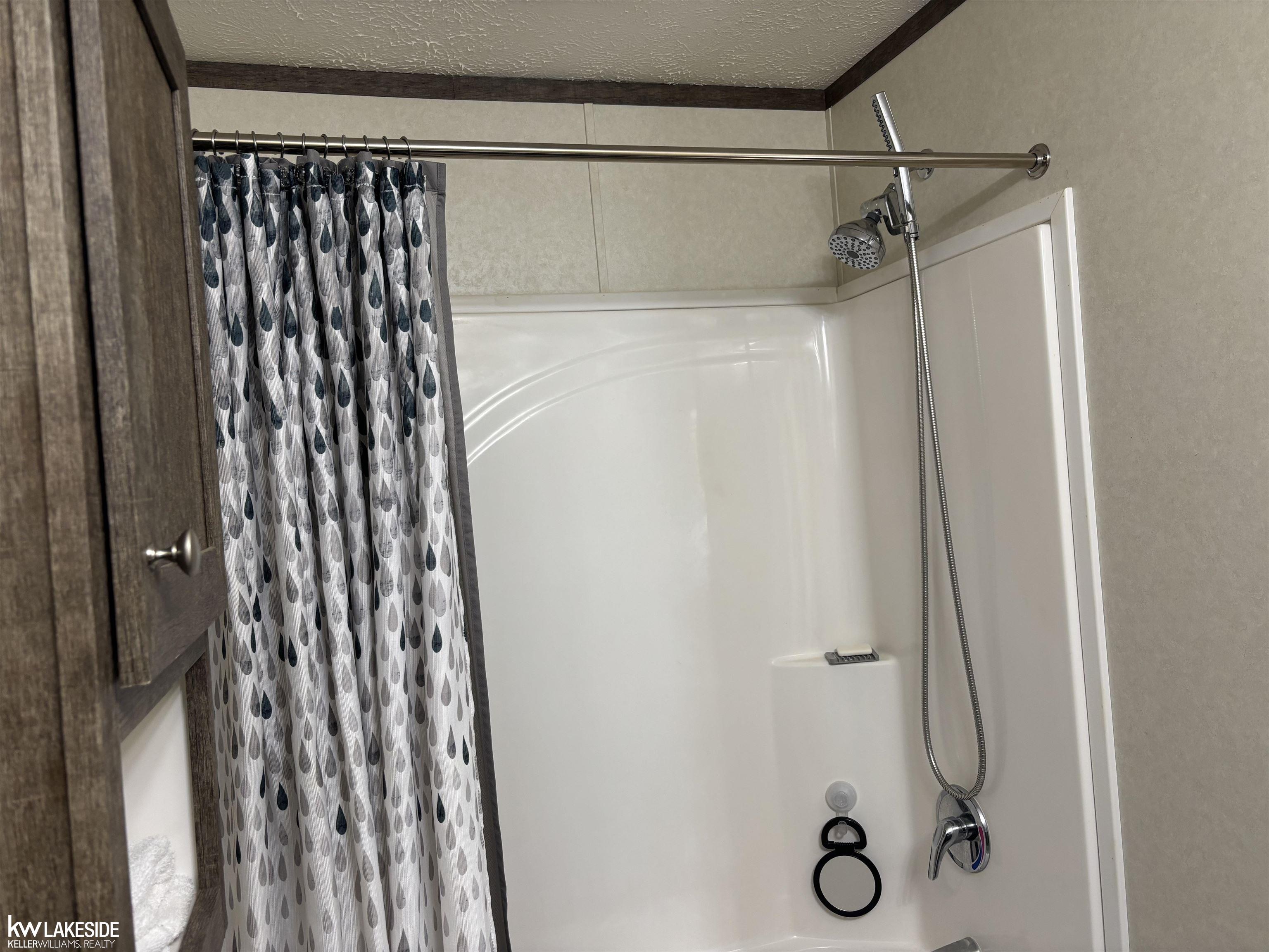 38047 Leverette Avenue, Clinton Township, MI, 48038