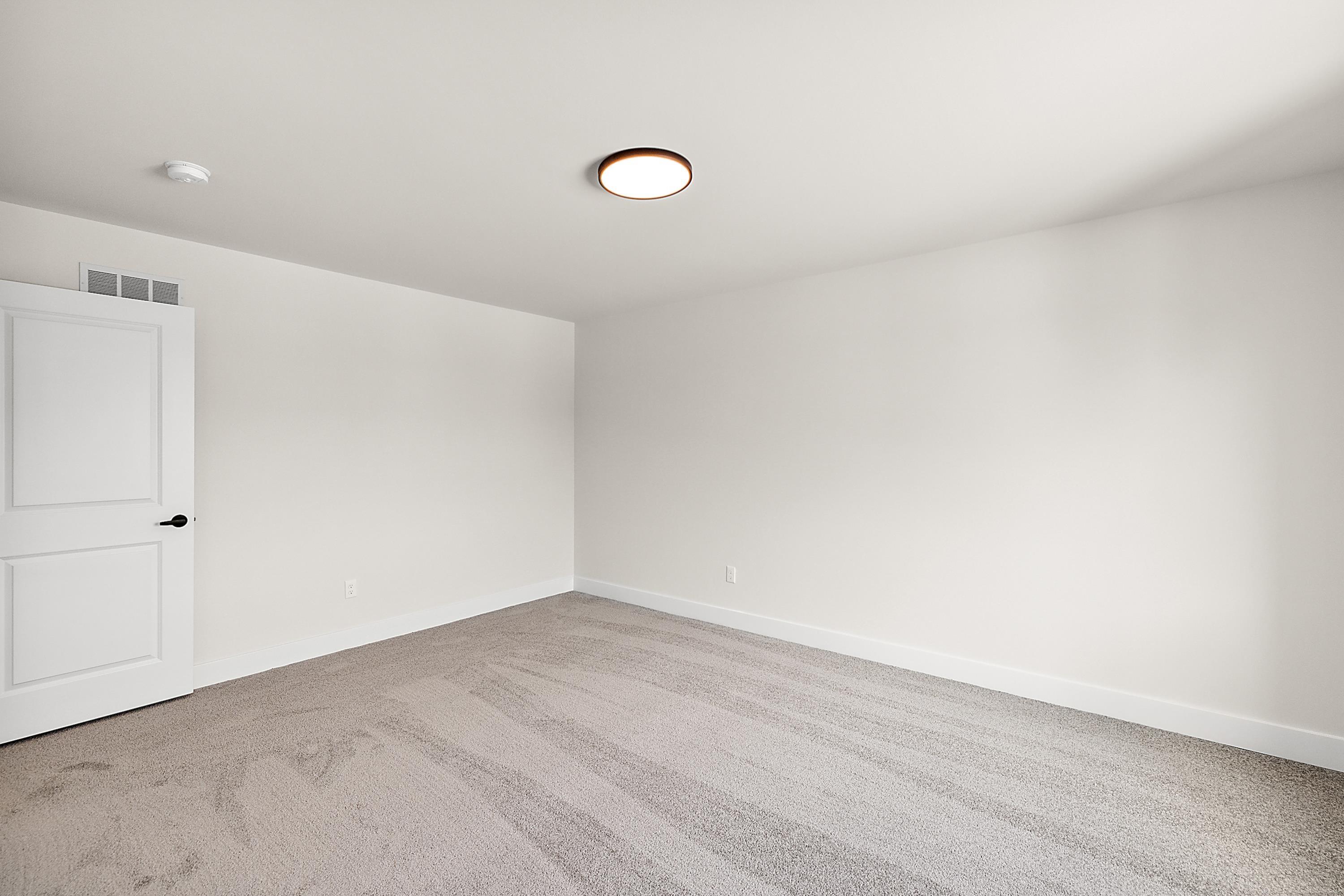 17824 Biscayne Drive photo 33