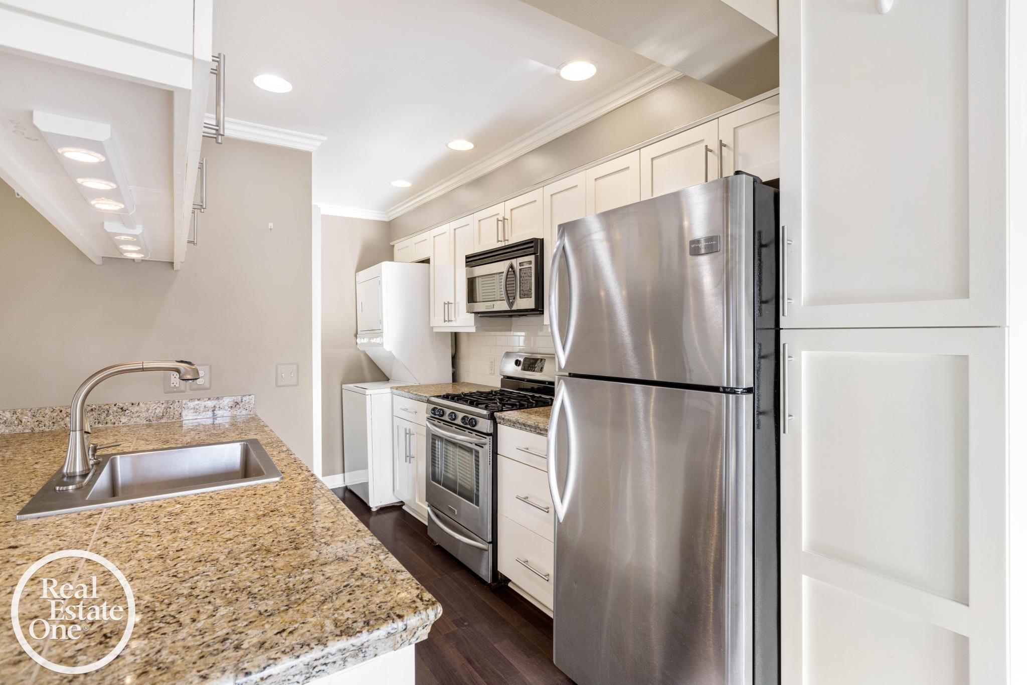  UNIT 4, Saint Clair Shores, MI, 48081