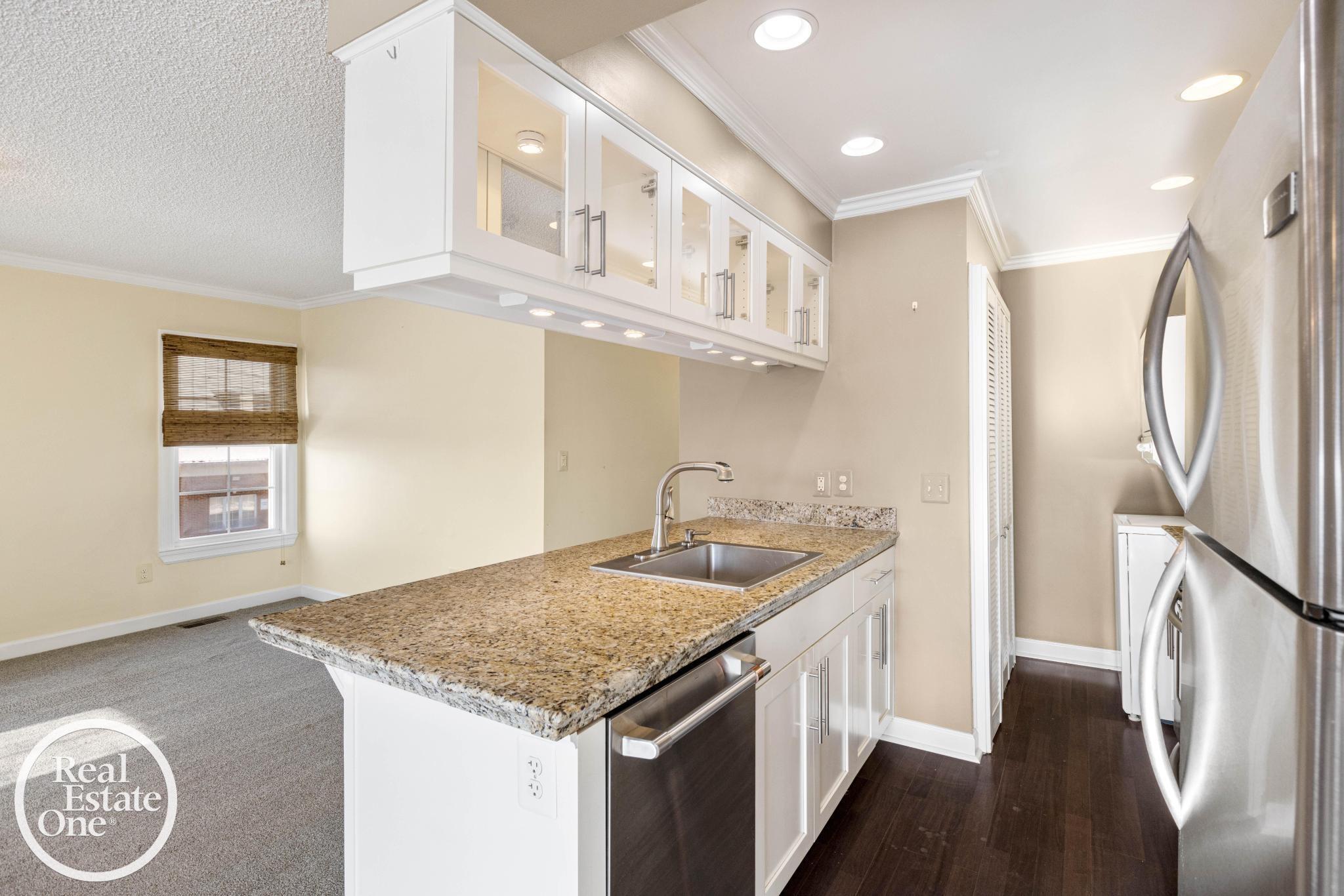  UNIT 4, Saint Clair Shores, MI, 48081