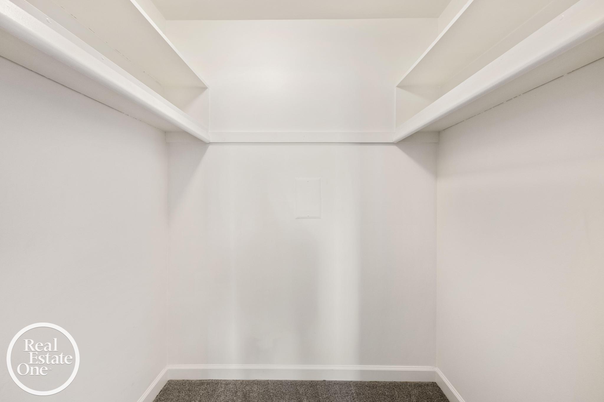  UNIT 4, Saint Clair Shores, MI, 48081