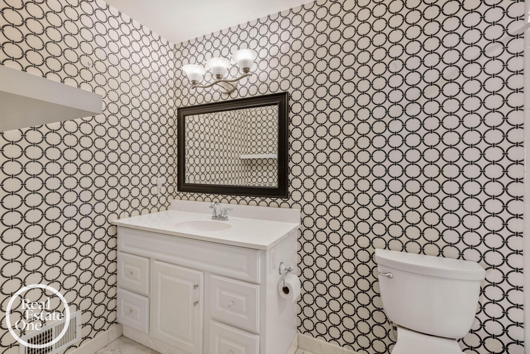  UNIT 4, Saint Clair Shores, MI, 48081