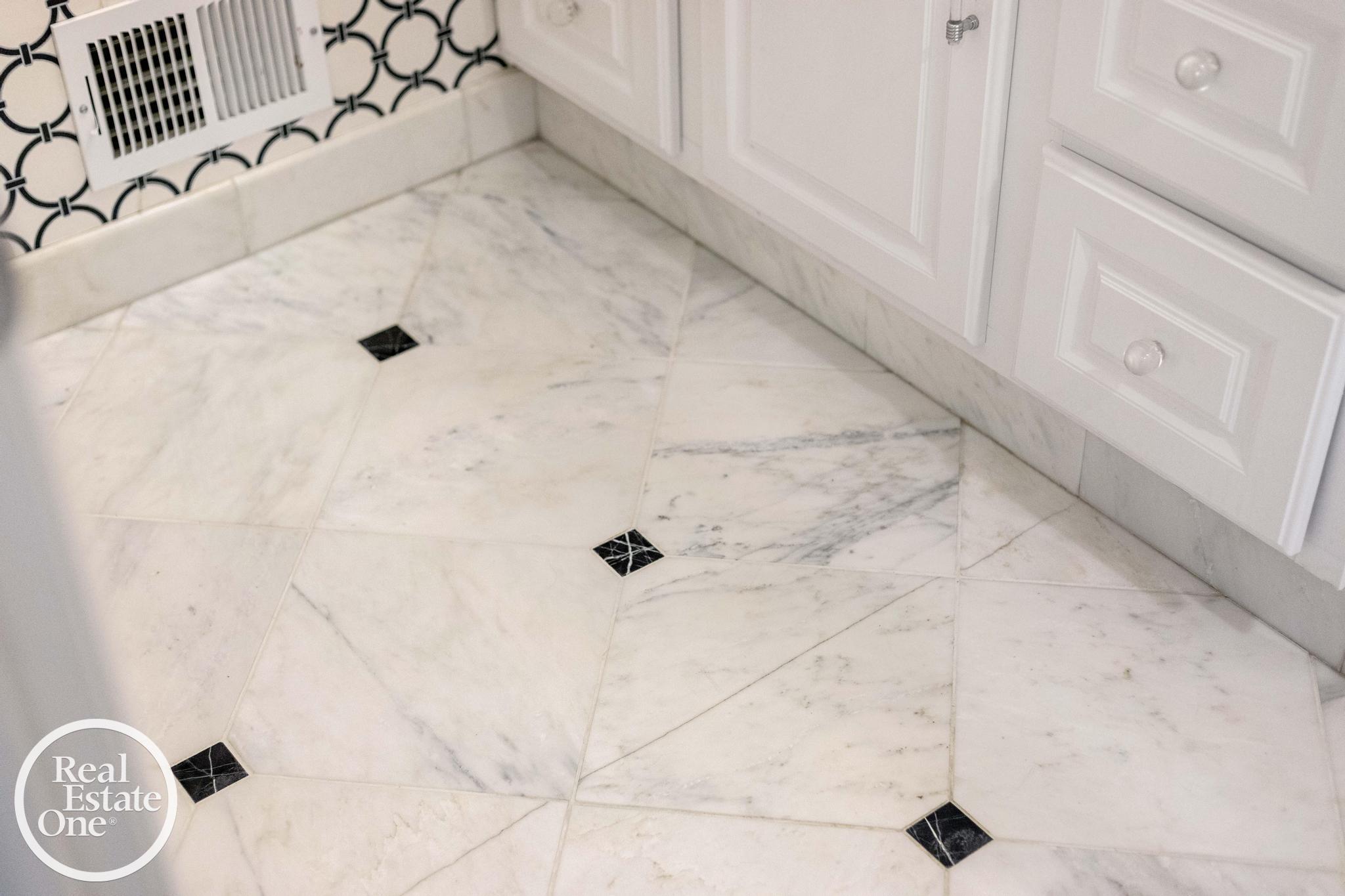  UNIT 4, Saint Clair Shores, MI, 48081