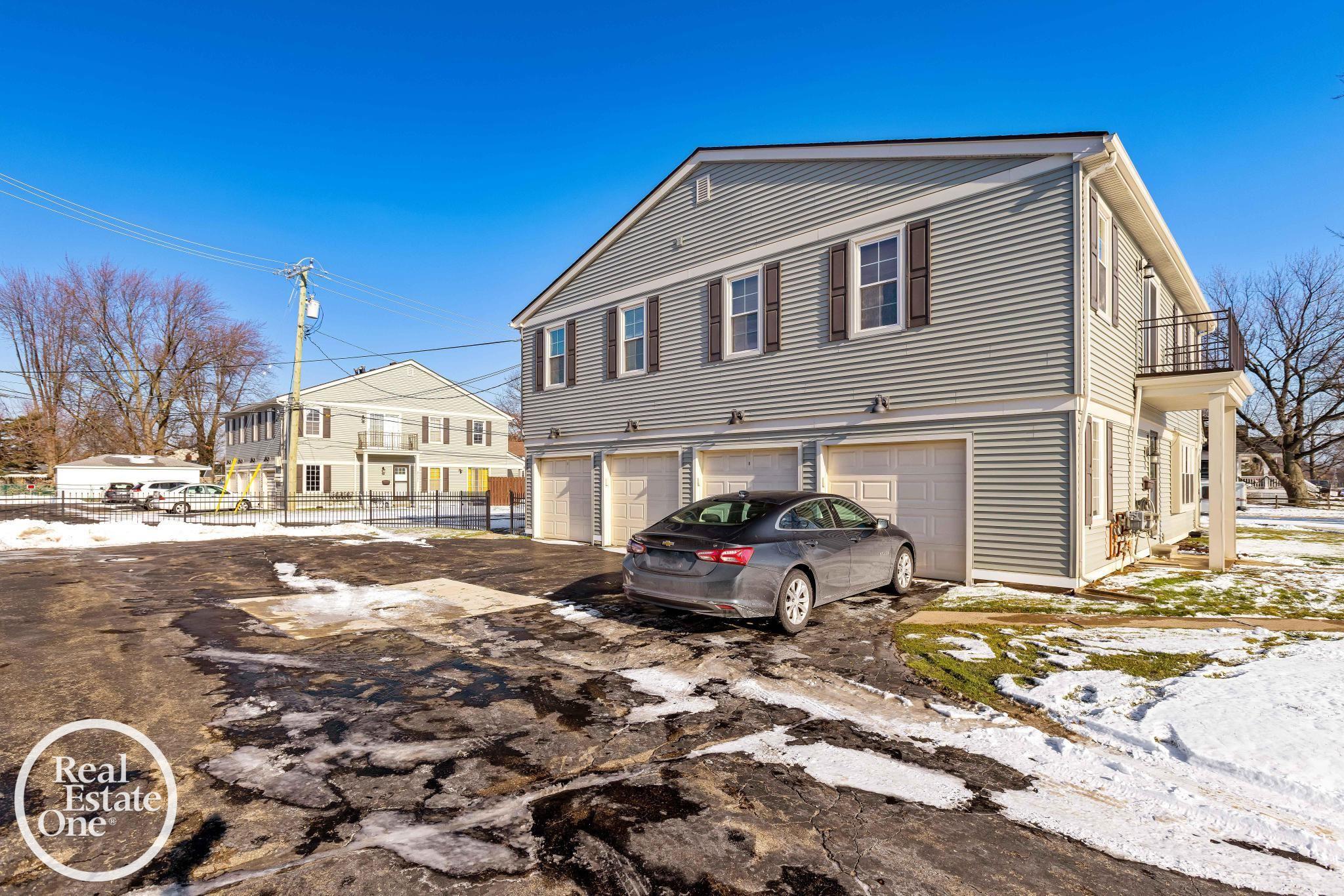  UNIT 4, Saint Clair Shores, MI, 48081