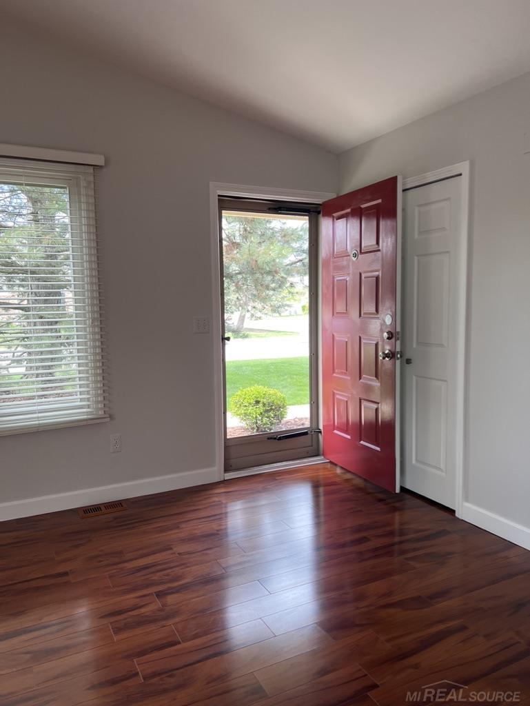 44666 Connecticut Court photo 11