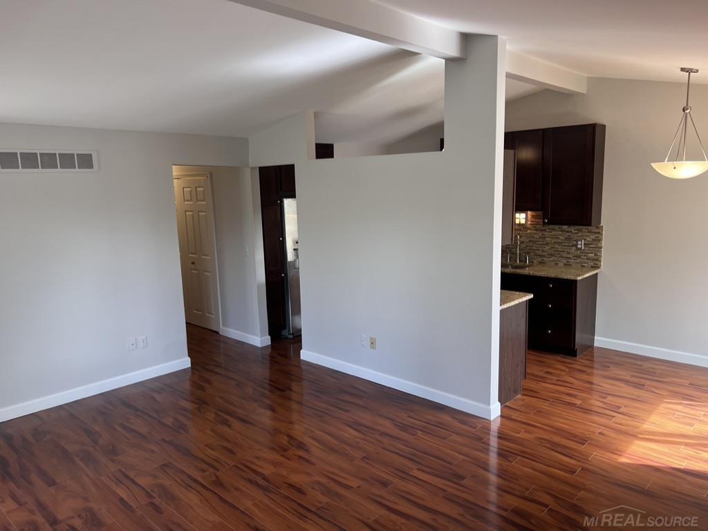 44666 Connecticut Court photo 18