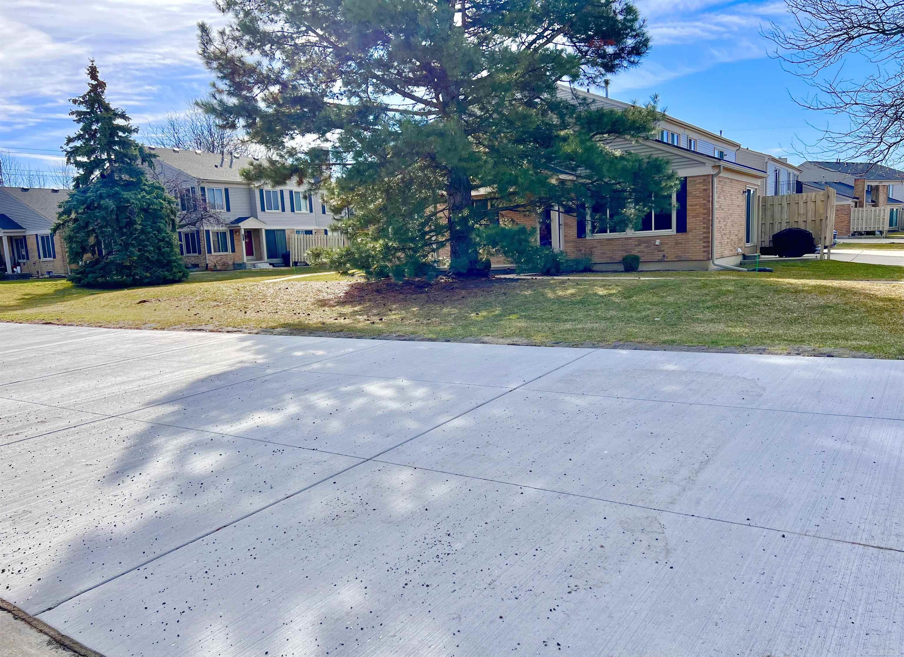 44666 Connecticut Court photo 4